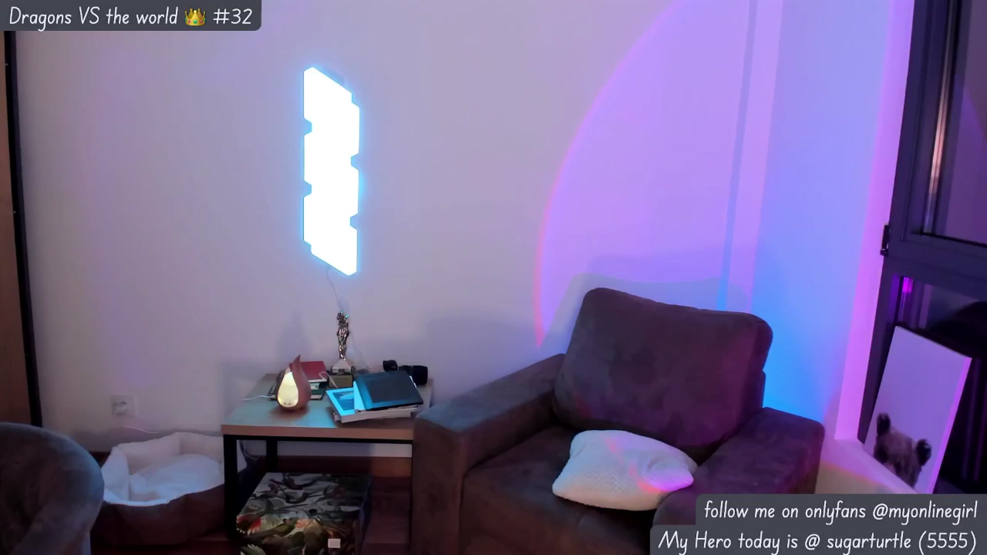 Gallery image thumbnail from OnlineGirl_'s myfreecams stream on, 06/01/2024, 21:21 image 13 of 20