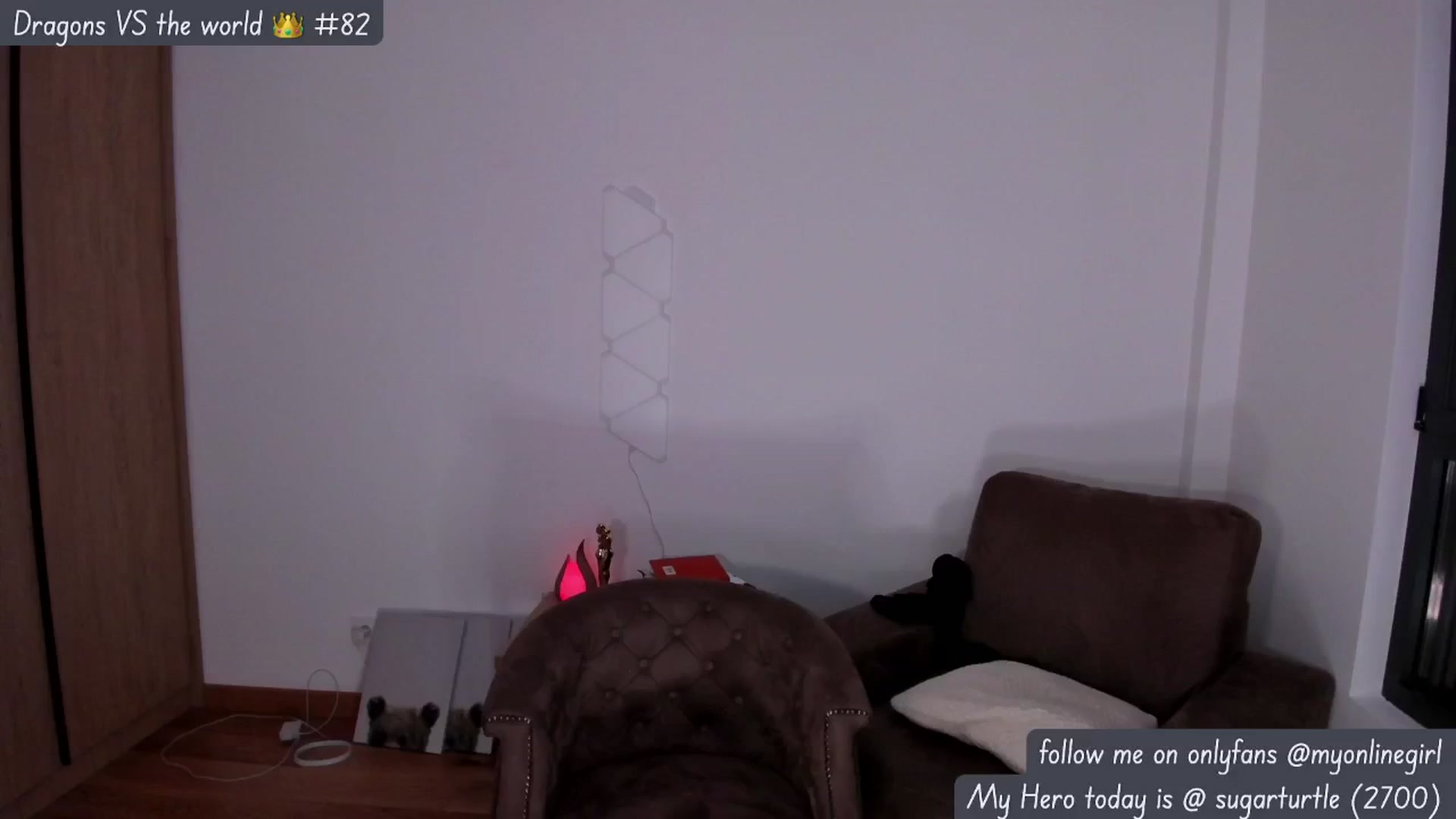 Gallery image thumbnail from OnlineGirl_'s myfreecams stream on, 06/21/2024, 20:11 image 10 of 20