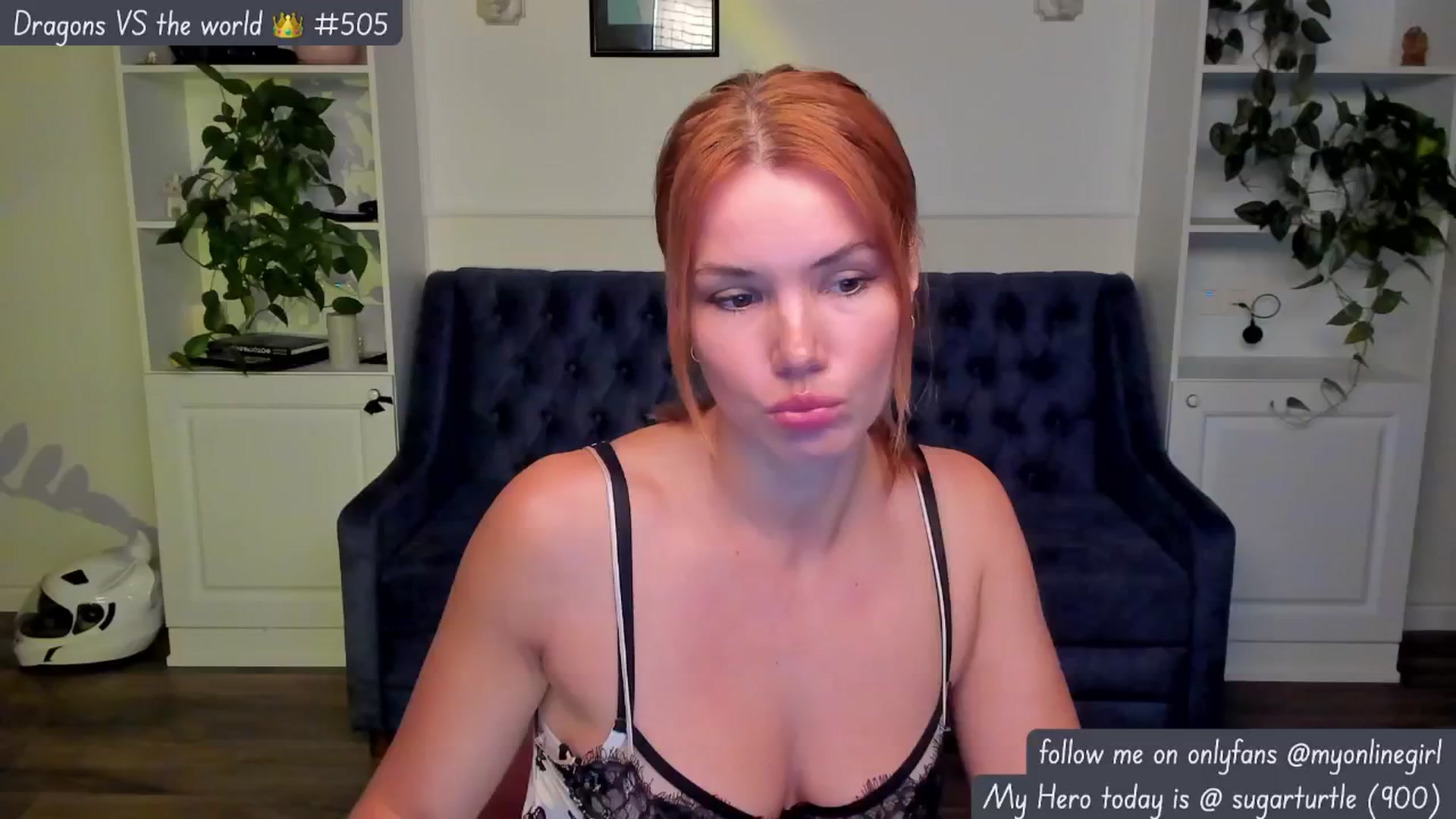 Gallery image thumbnail from OnlineGirl_'s myfreecams stream on, 08/25/2024, 19:17 image 16 of 20