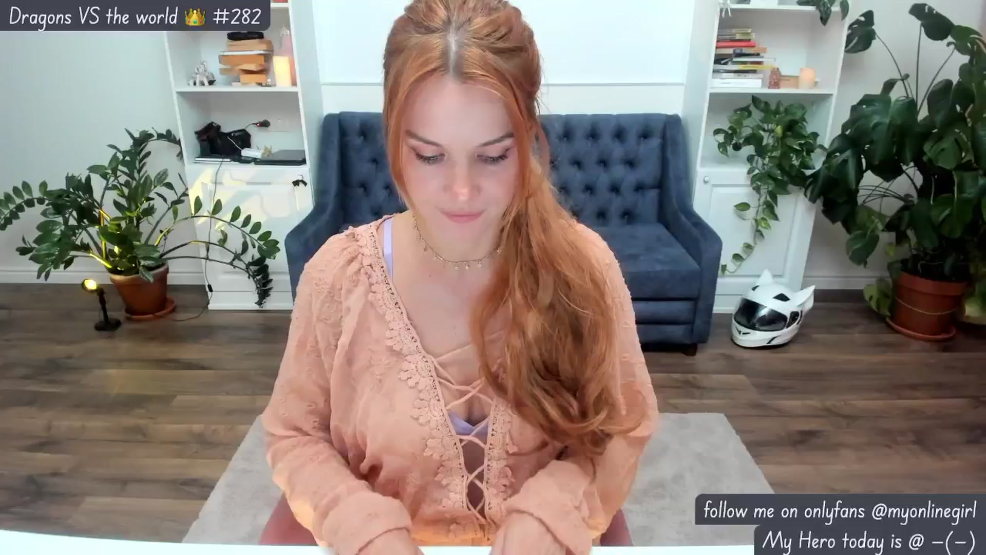Gallery image thumbnail from OnlineGirl_'s myfreecams stream on, 08/31/2024, 20:04 image 1 of 20