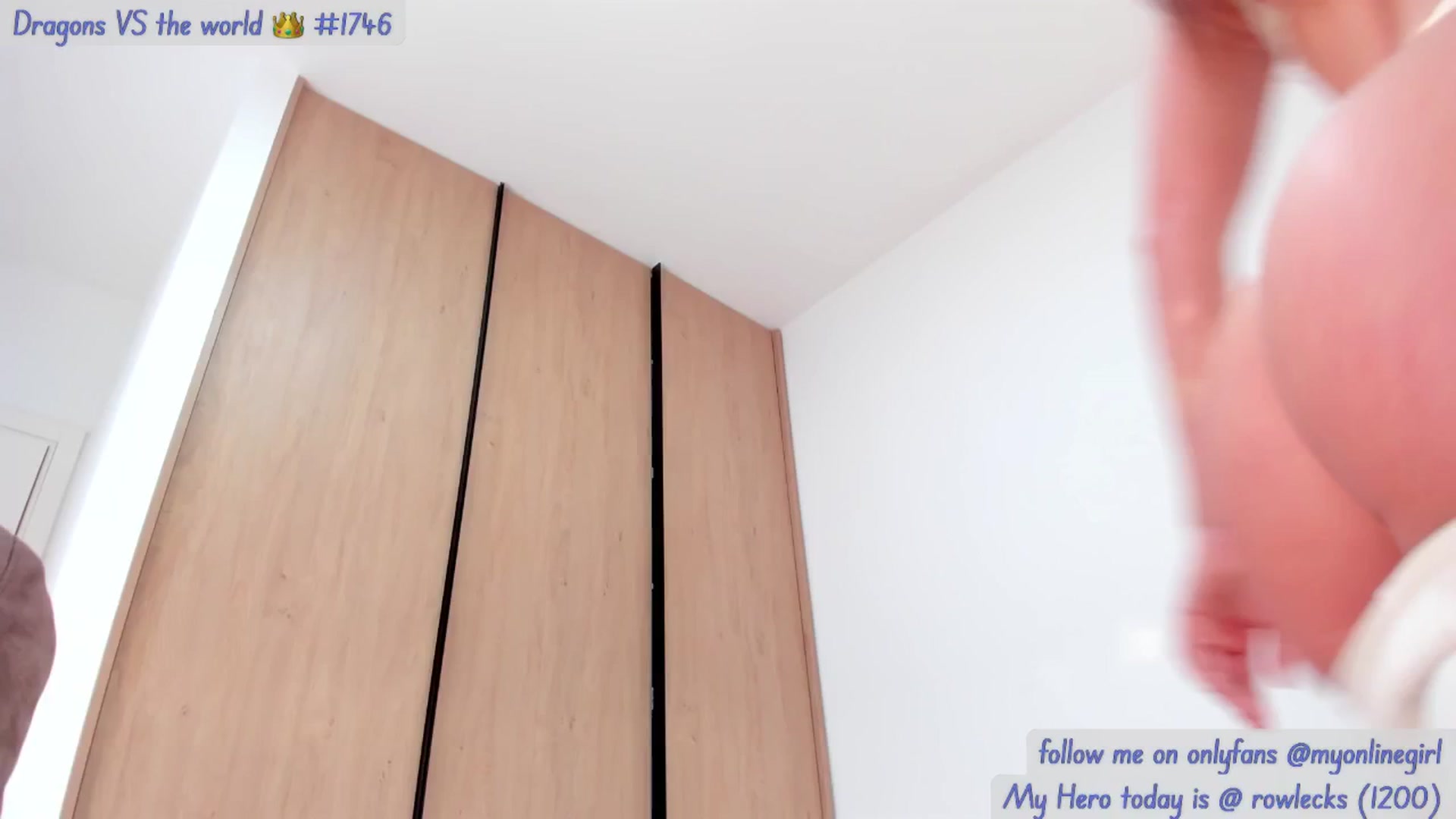 Gallery image thumbnail from OnlineGirl_'s myfreecams stream on, 12/22/2024, 07:17 image 19 of 20