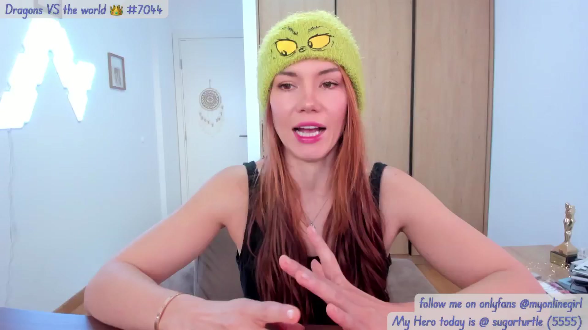 Gallery image thumbnail from OnlineGirl_'s myfreecams stream on, 12/22/2024, 07:17 image 3 of 20