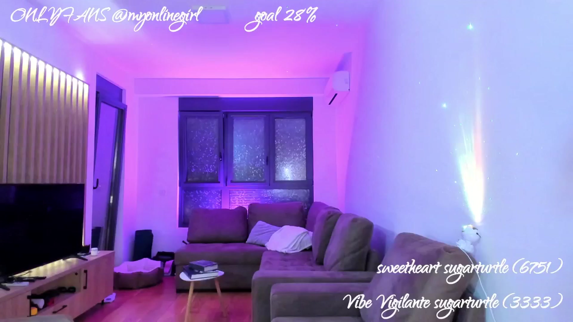 Gallery image thumbnail from OnlineGirl_'s myfreecams stream on, 03/08/2025, 19:22 image 6 of 20
