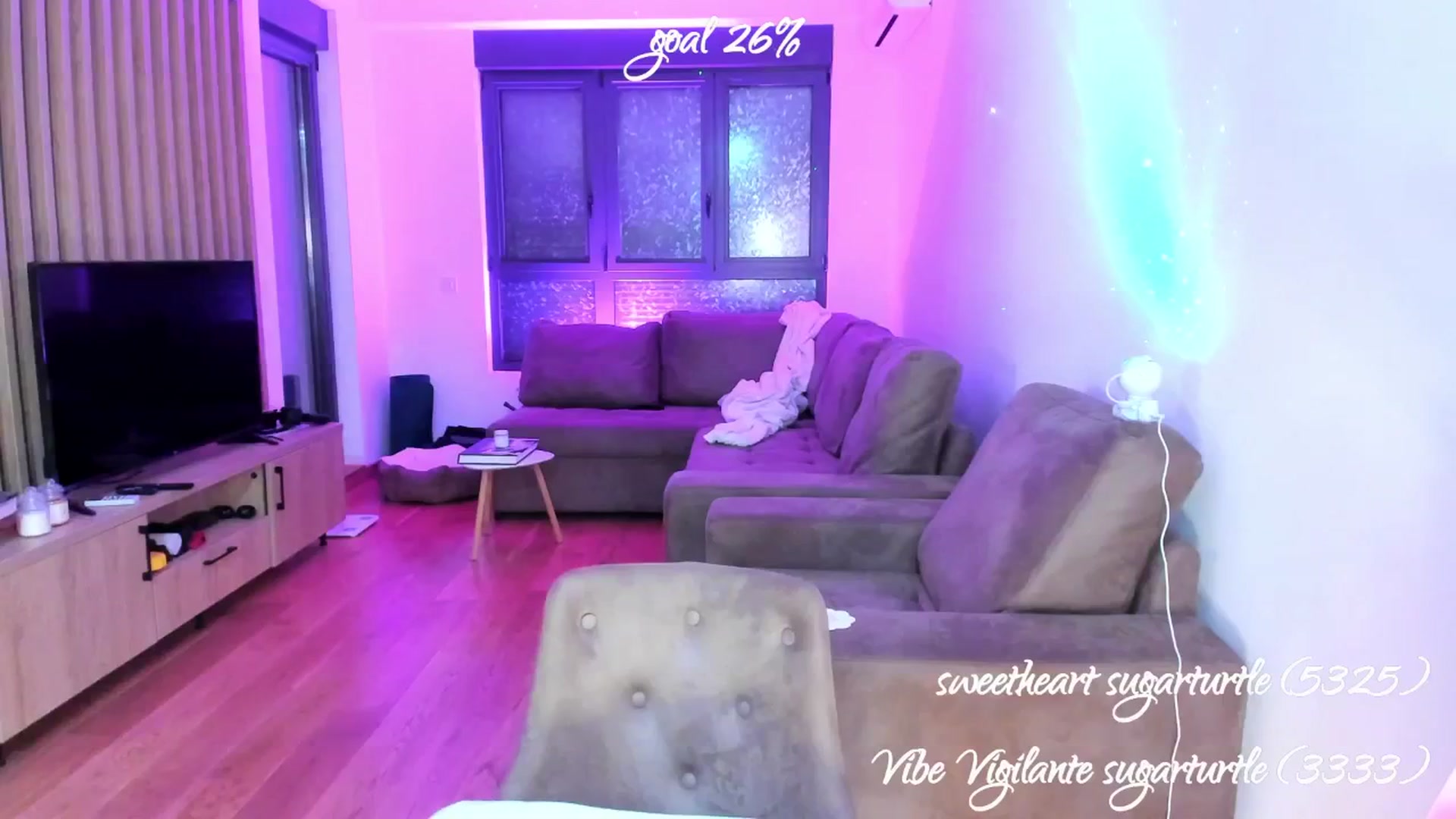 Gallery image thumbnail from OnlineGirl_'s myfreecams stream on, 03/15/2025, 20:29 image 10 of 20