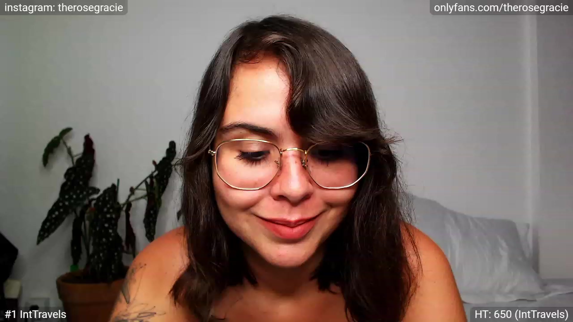 Gallery image thumbnail from OnlineSnack's myfreecams stream on, 12/30/2022, 01:56 image 11 of 20