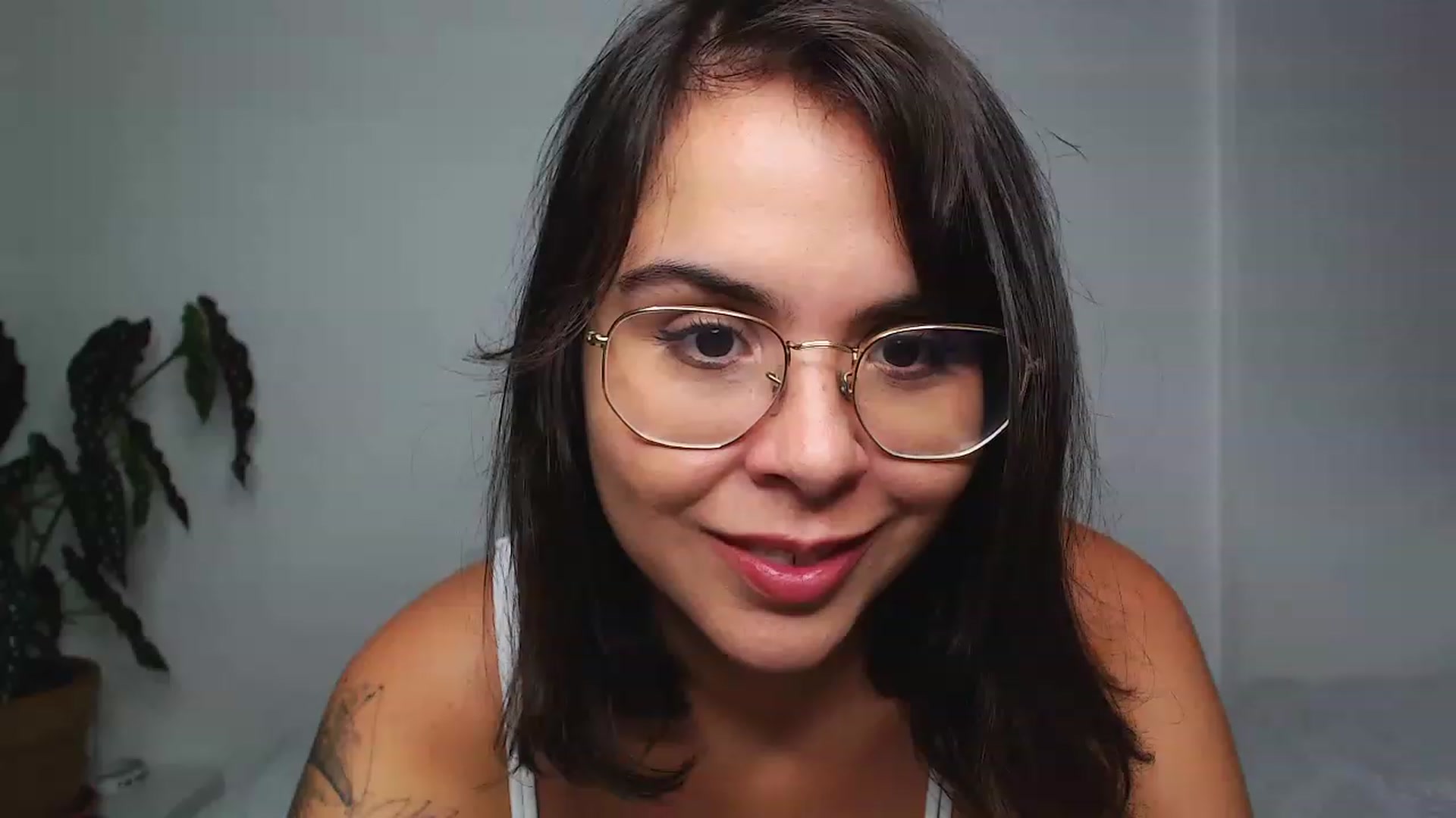Gallery image thumbnail from OnlineSnack's myfreecams stream on, 01/02/2023, 08:26 image 1 of 20