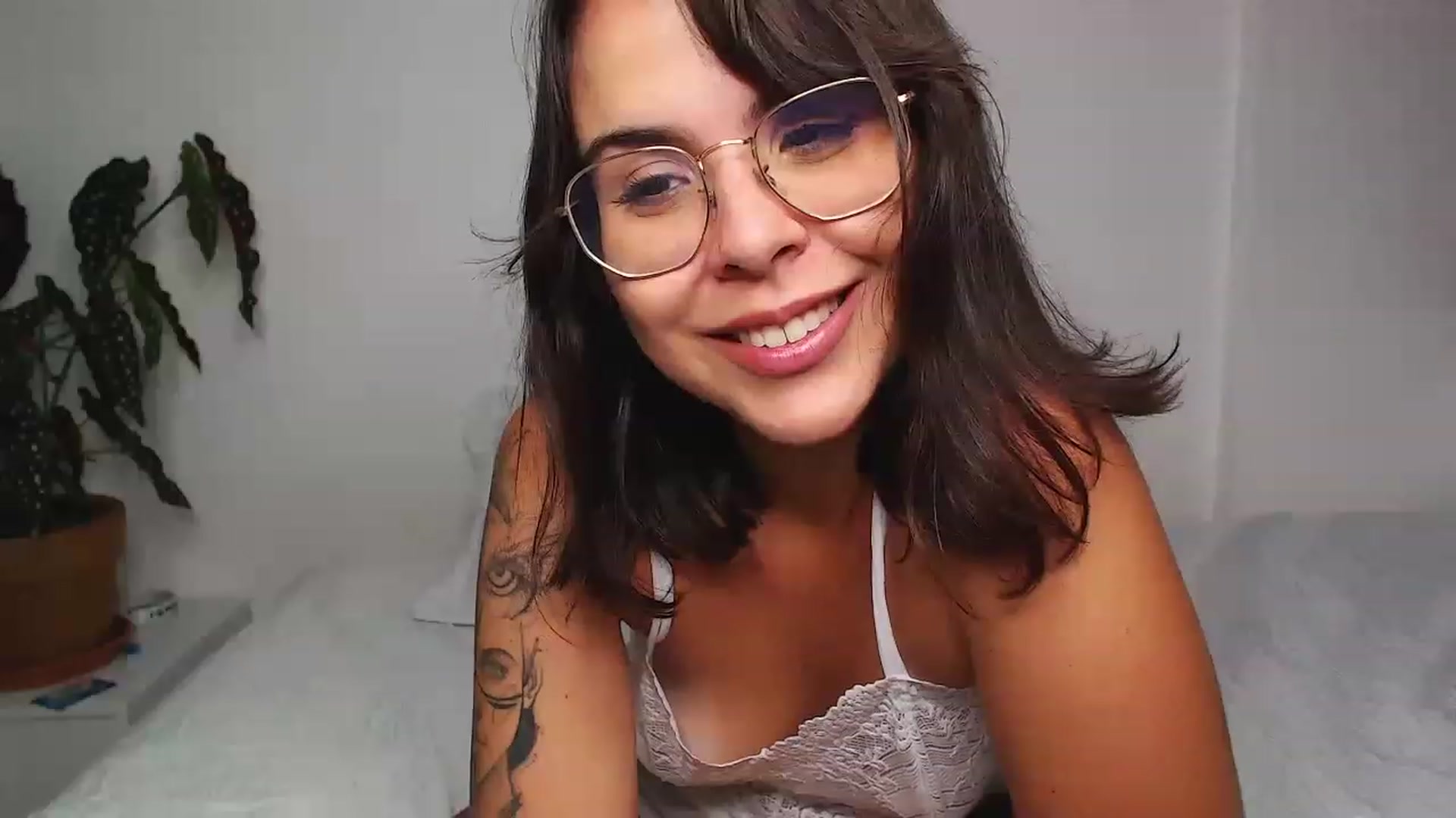 Gallery image thumbnail from OnlineSnack's myfreecams stream on, 01/02/2023, 08:26 image 7 of 20