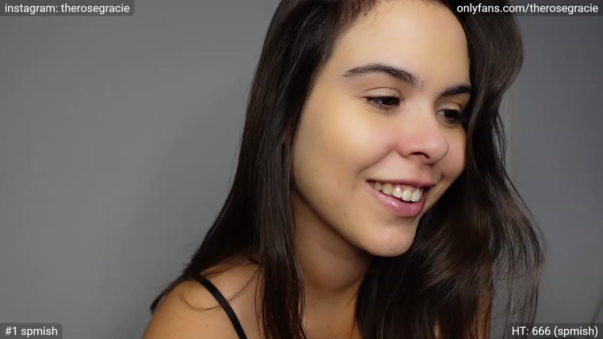Gallery image thumbnail from OnlineSnack's myfreecams stream on, 05/01/2023, 21:15 image 6 of 20