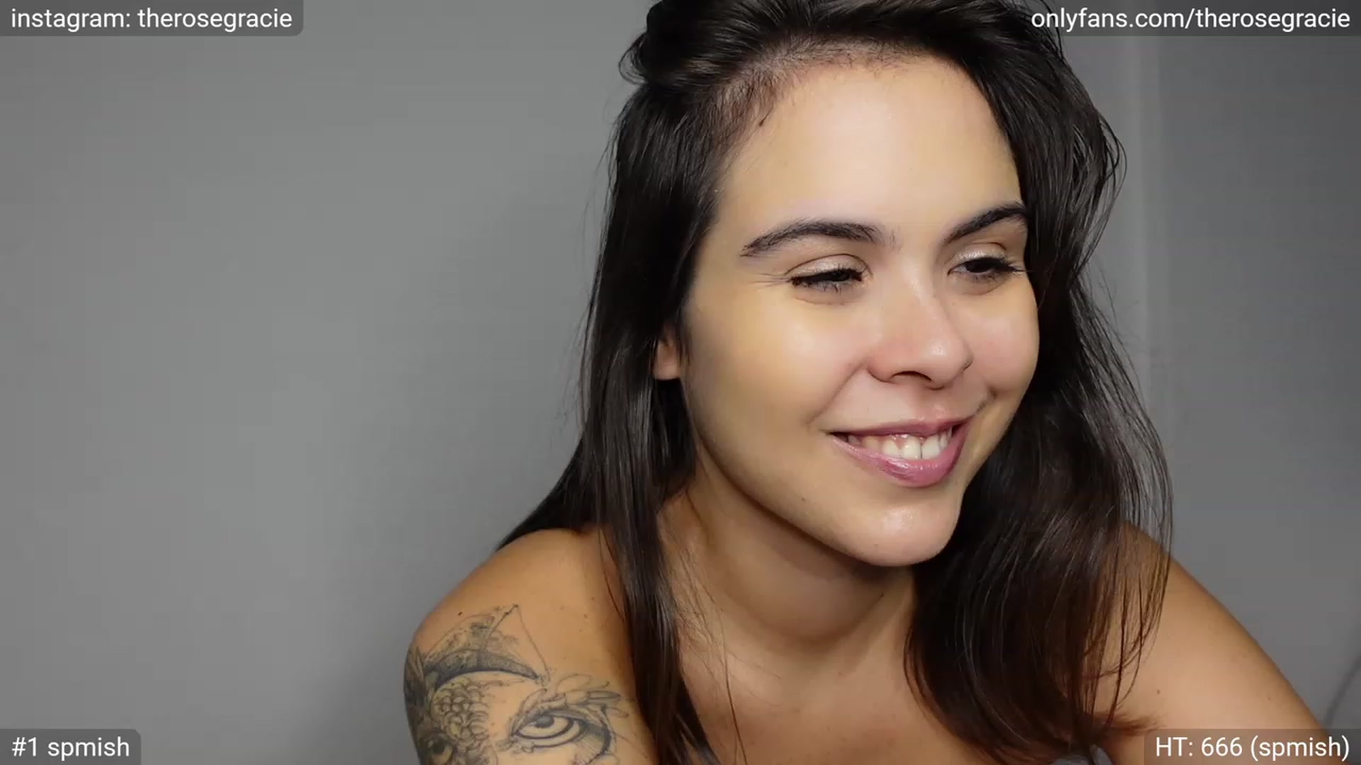 Gallery image thumbnail from OnlineSnack's myfreecams stream on, 05/01/2023, 22:20 image 15 of 20