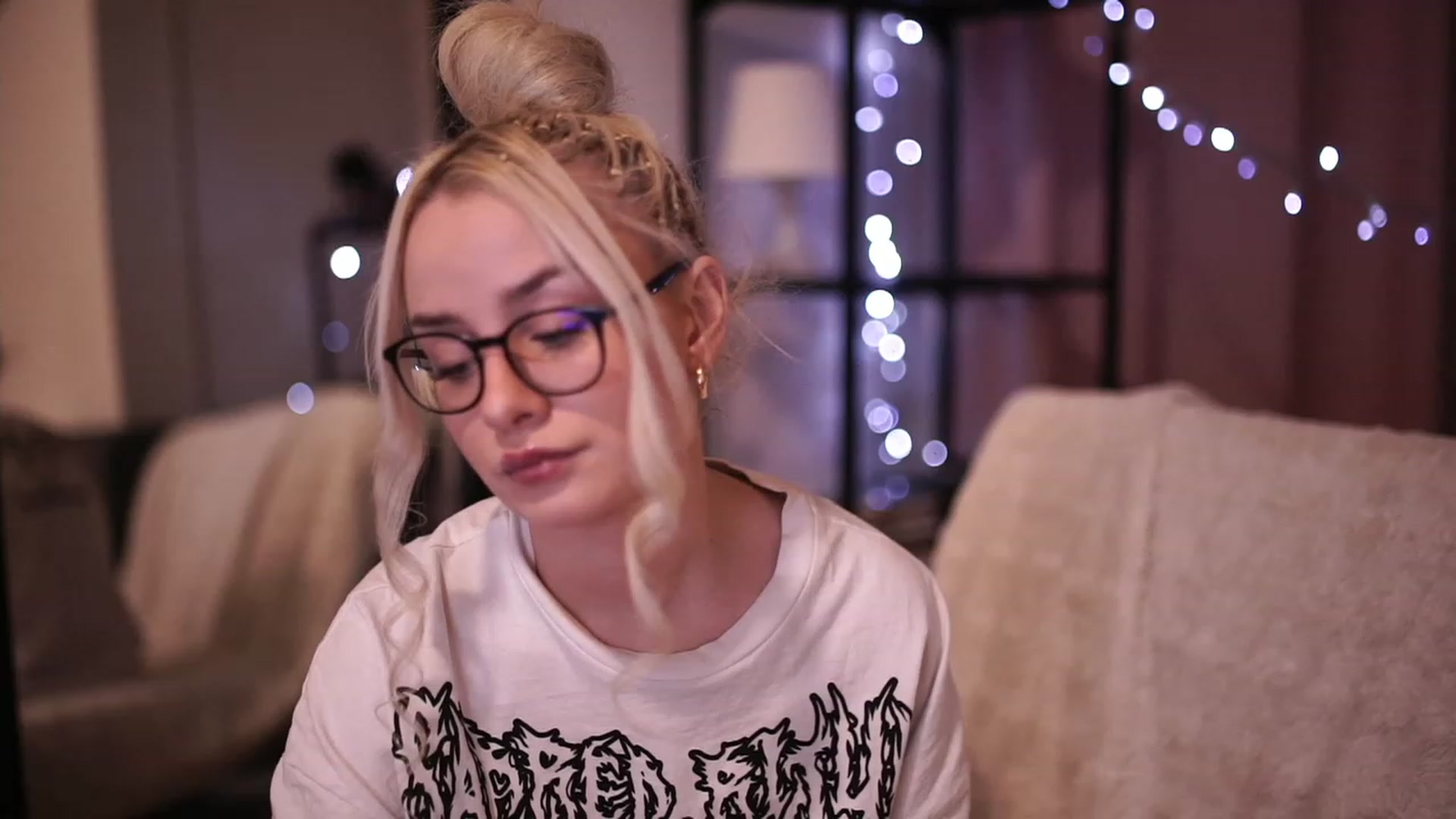Gallery image thumbnail from Only18sweet's myfreecams stream on, 12/05/2022, 18:24 image 6 of 20