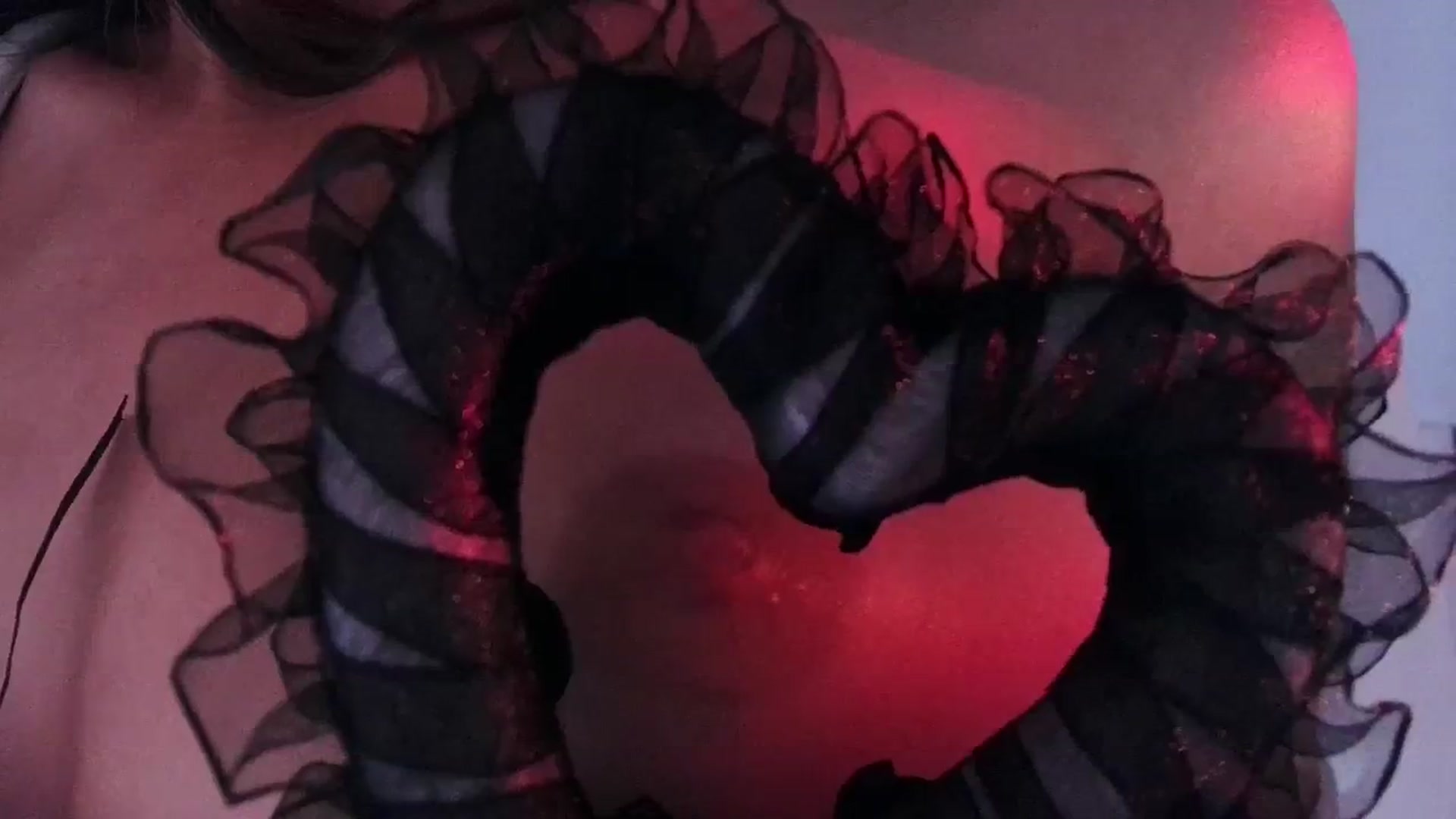 Gallery image thumbnail from Only8Petal's myfreecams stream on, 10/14/2024, 15:24 image 17 of 20