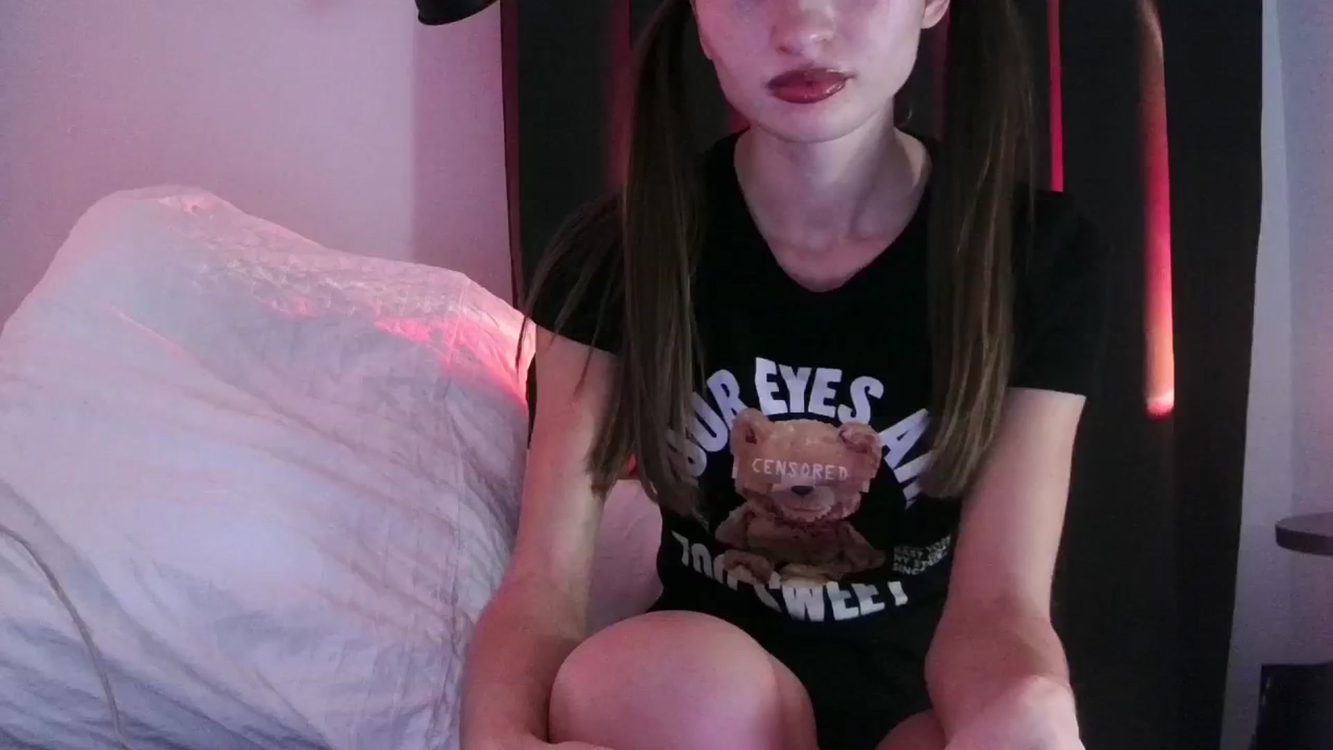 Gallery image thumbnail from Only8Petal's myfreecams stream on, 11/23/2024, 21:27 image 4 of 20