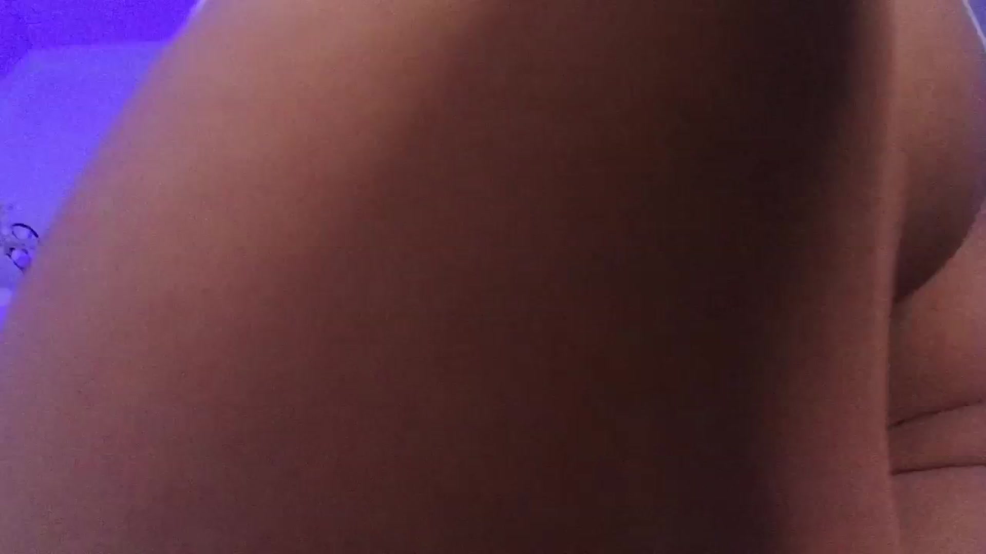 Gallery image thumbnail from Only8Petal's myfreecams stream on, 12/01/2024, 07:20 image 13 of 20