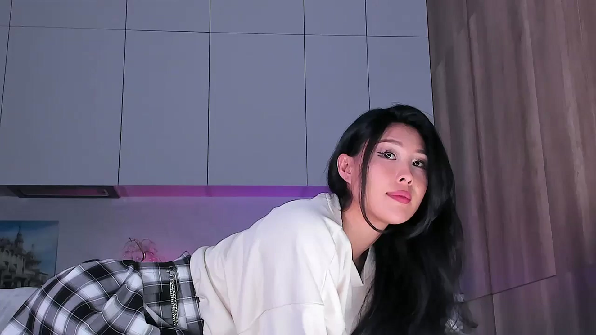 Gallery image thumbnail from OnlyCats's myfreecams stream on, 12/23/2024, 16:58 image 19 of 20