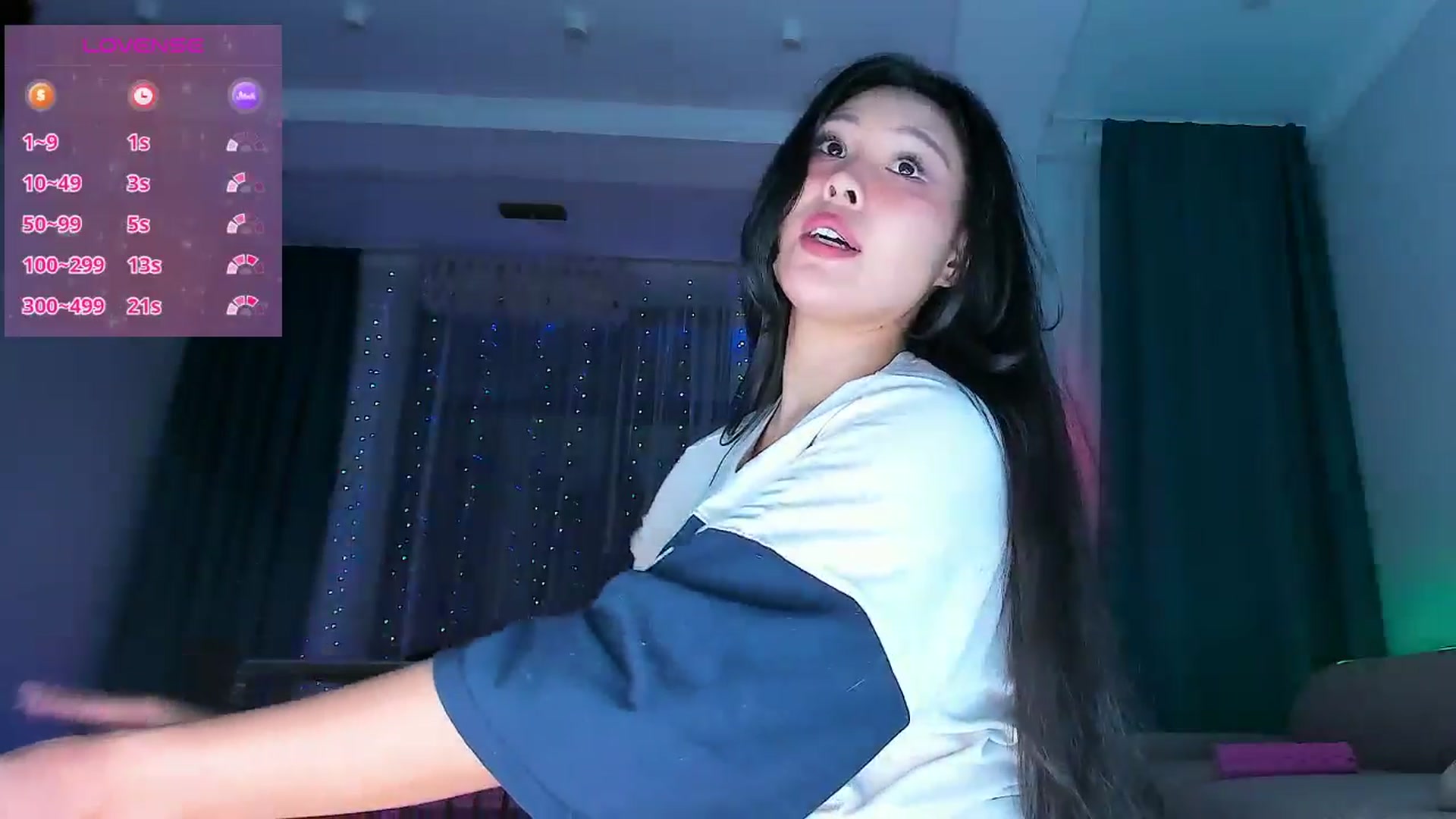 Gallery image thumbnail from OnlyCats's myfreecams stream on, 01/12/2025, 24:02 image 13 of 20