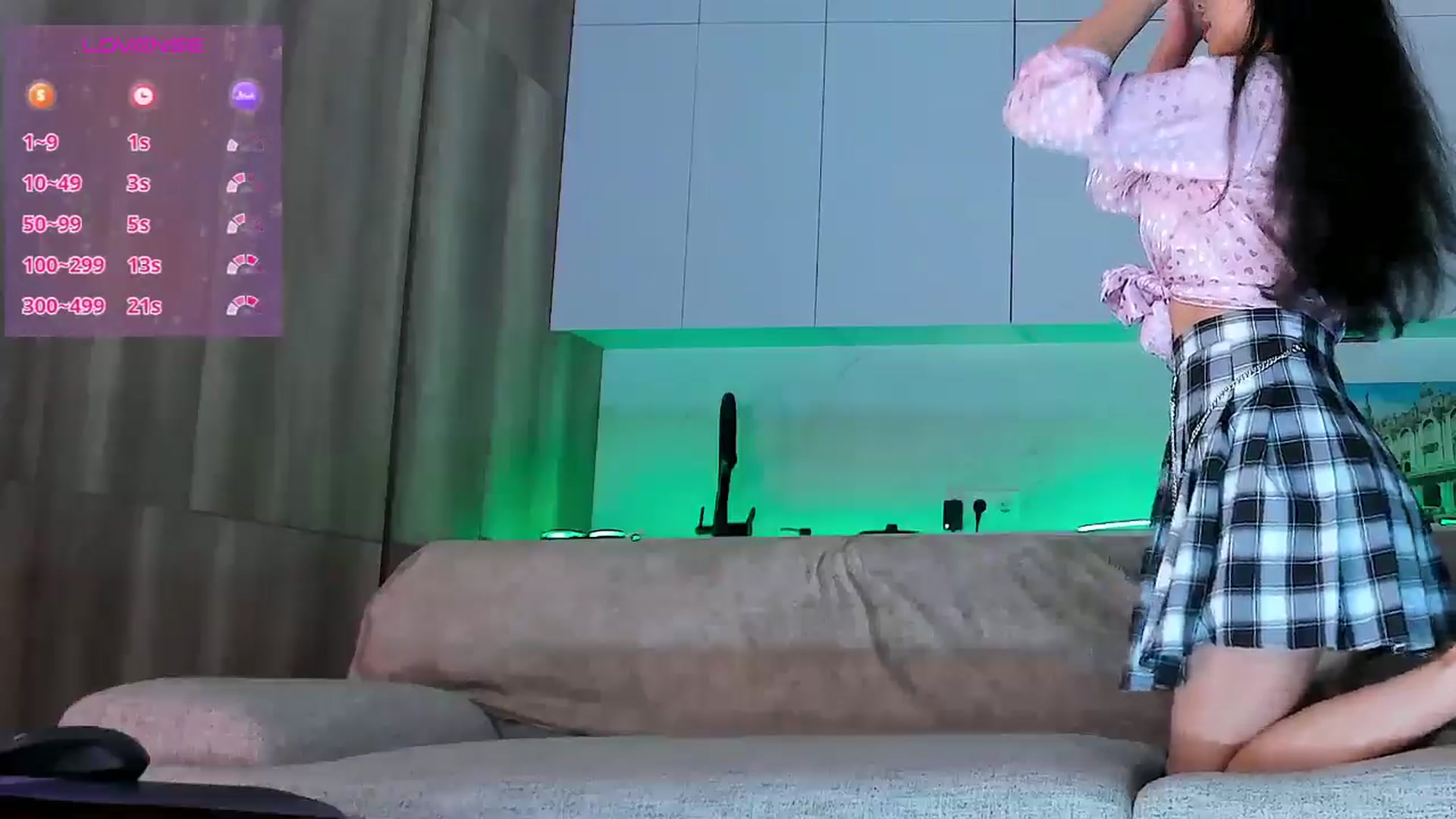 Gallery image thumbnail from OnlyCats's myfreecams stream on, 01/22/2025, 18:33 image 9 of 20
