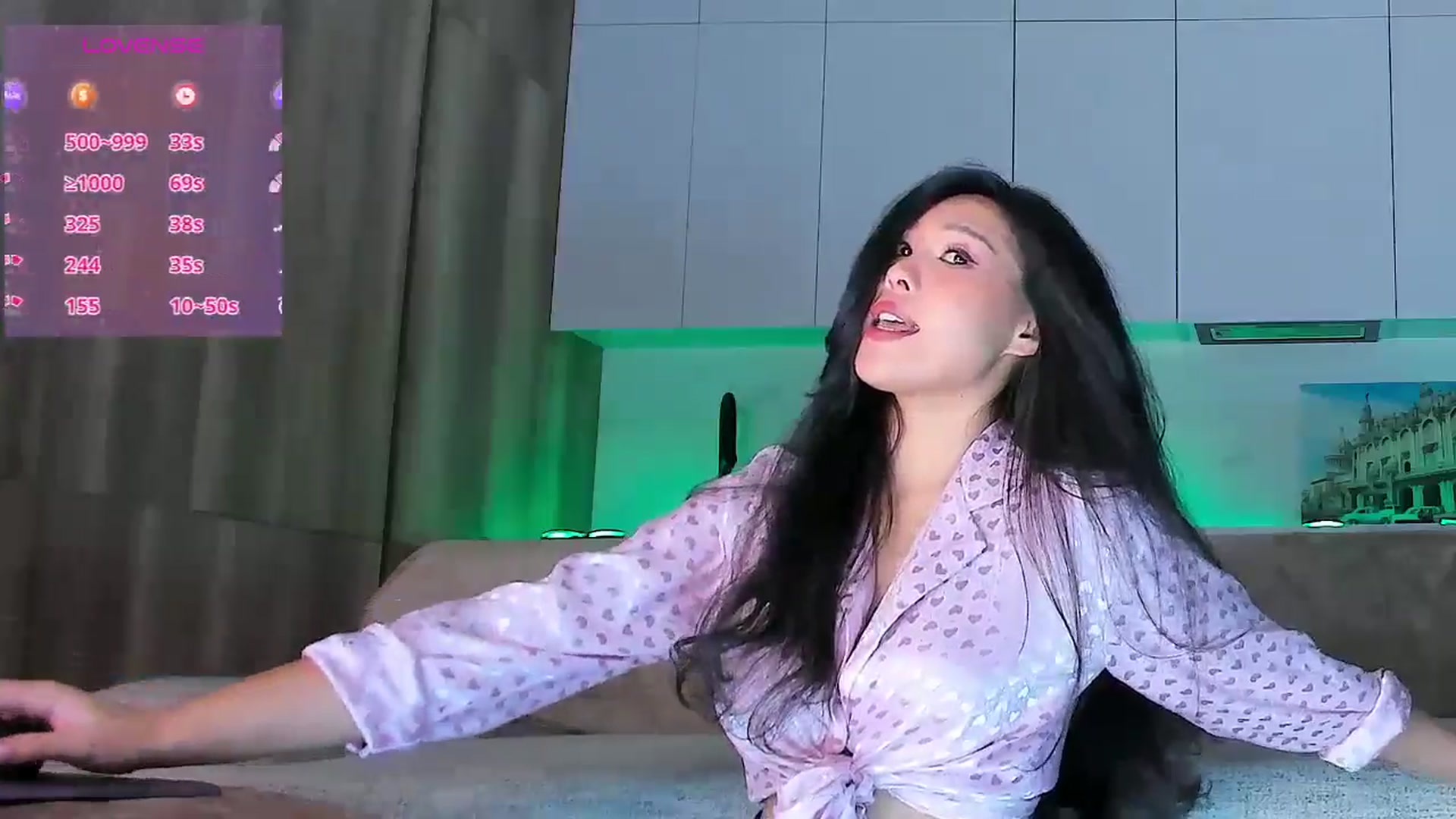 Gallery image thumbnail from OnlyCats's myfreecams stream on, 01/22/2025, 18:33 image 2 of 20