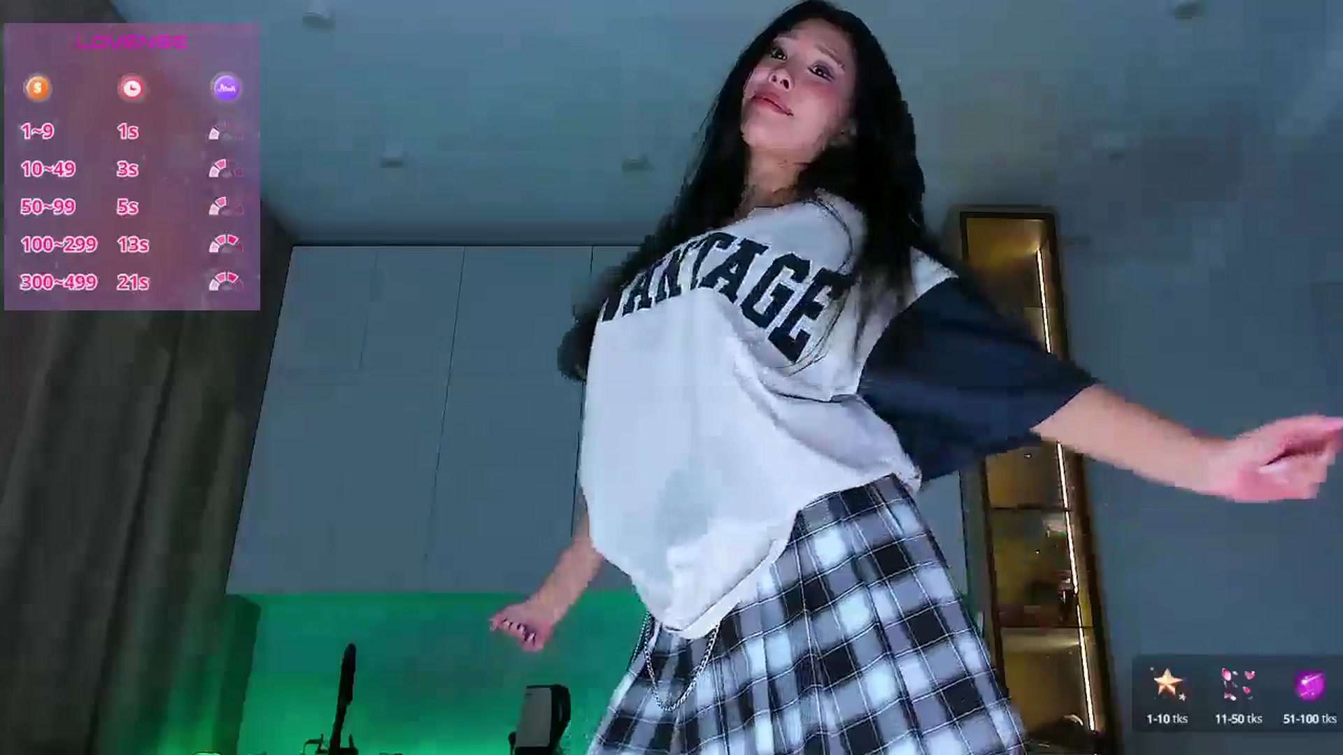 Gallery image thumbnail from OnlyCats's myfreecams stream on, 01/24/2025, 15:34 image 9 of 20