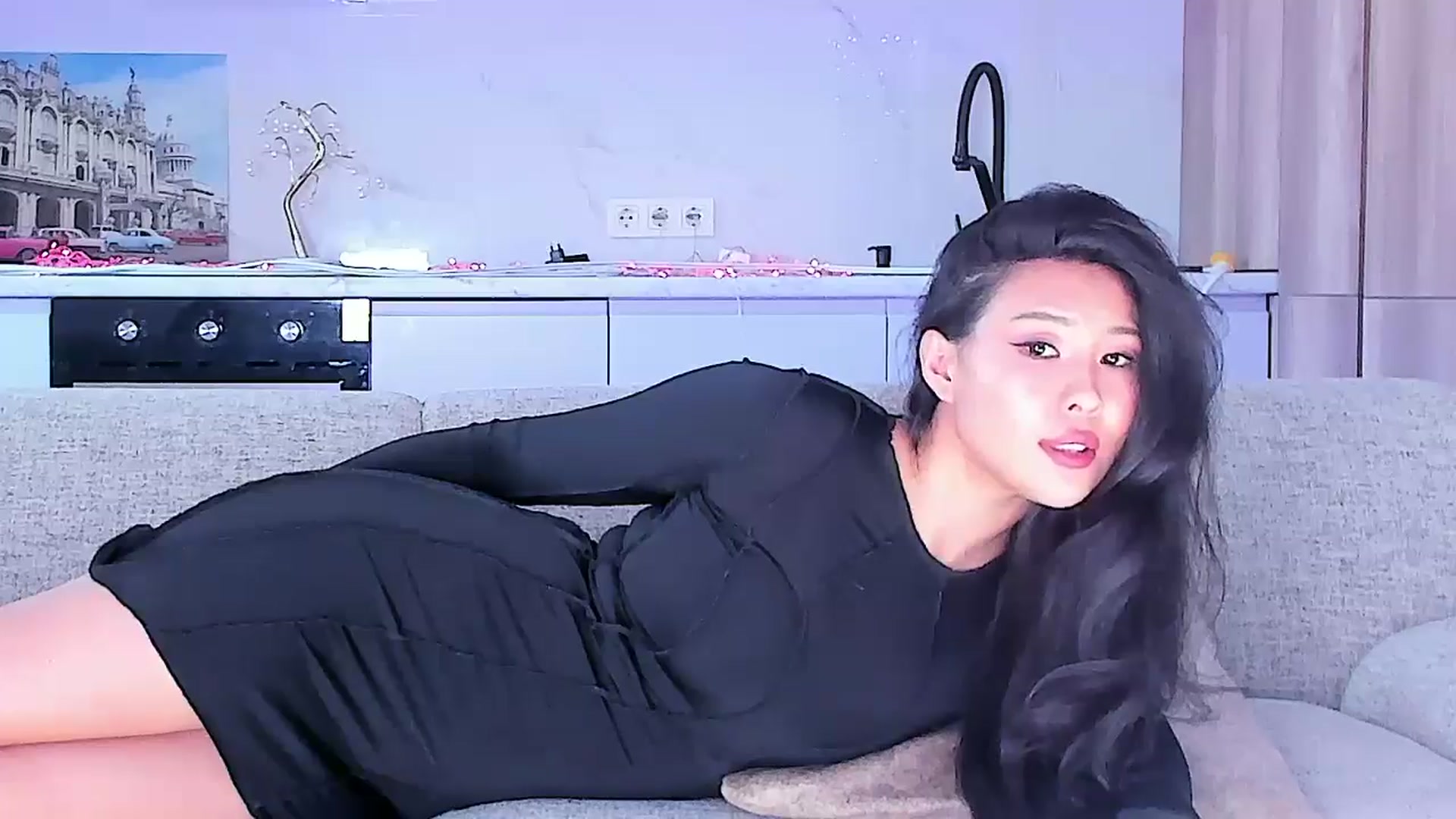 Gallery image thumbnail from OnlyCats's myfreecams stream on, 02/05/2025, 04:53 image 13 of 20