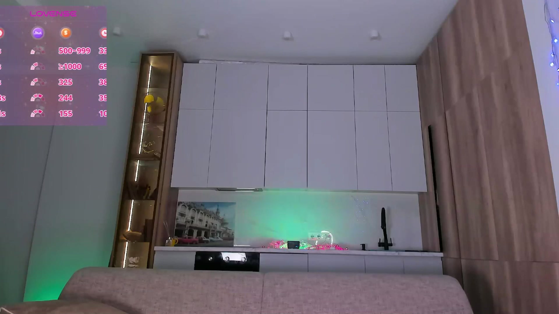 Gallery image thumbnail from OnlyCats's myfreecams stream on, 03/29/2025, 21:35 image 15 of 20