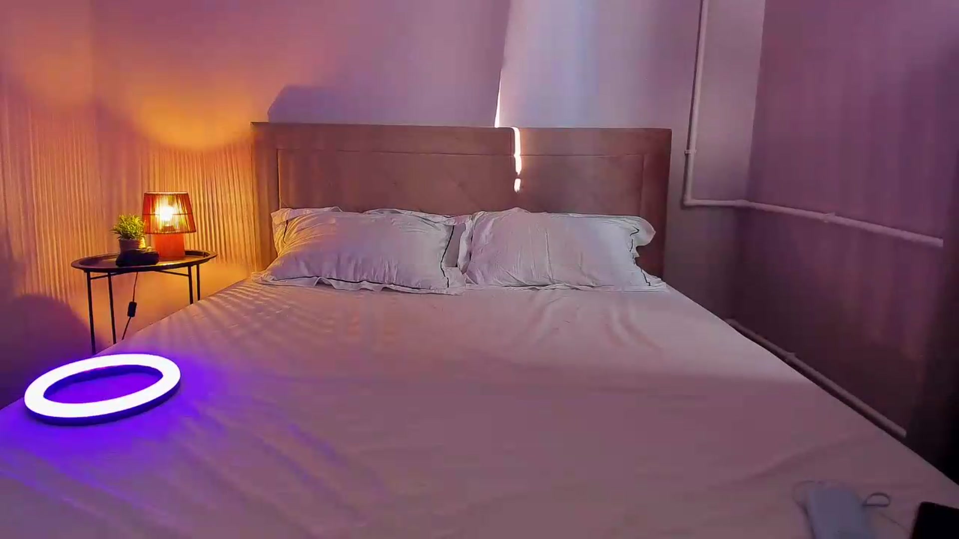 Gallery image thumbnail from OnlyKriss's myfreecams stream on, 08/13/2026, 05:06 image 2 of 20