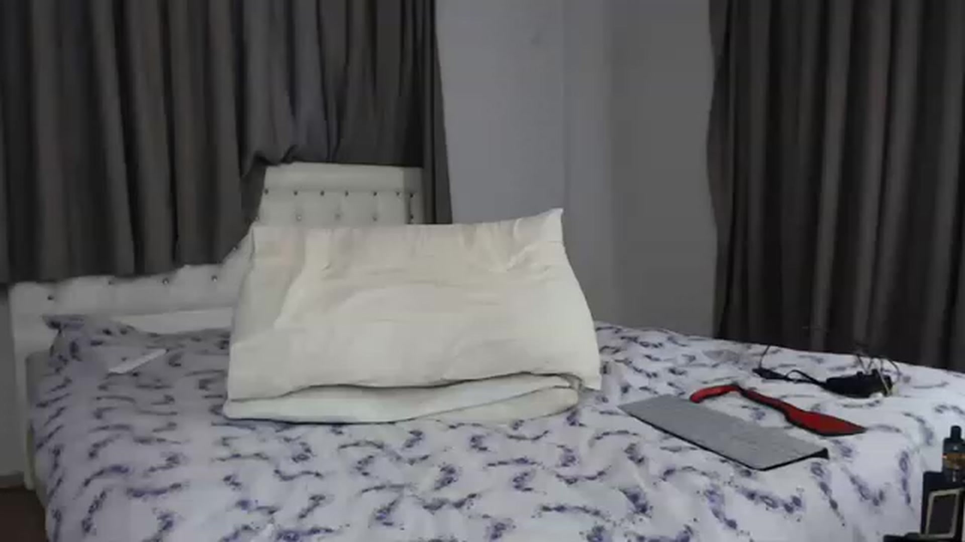 Gallery image thumbnail from OnlyLou's myfreecams stream on, 11/27/2022, 13:31 image 20 of 20