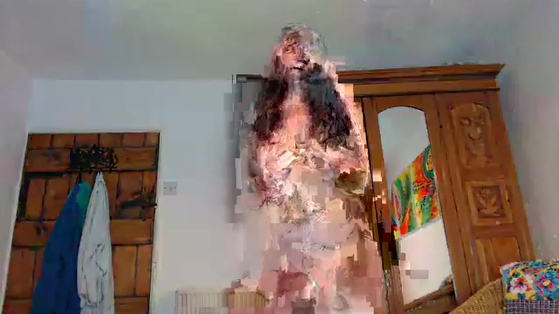 Gallery image thumbnail from OnlyLou's myfreecams stream on, 12/31/2022, 13:18 image 17 of 20