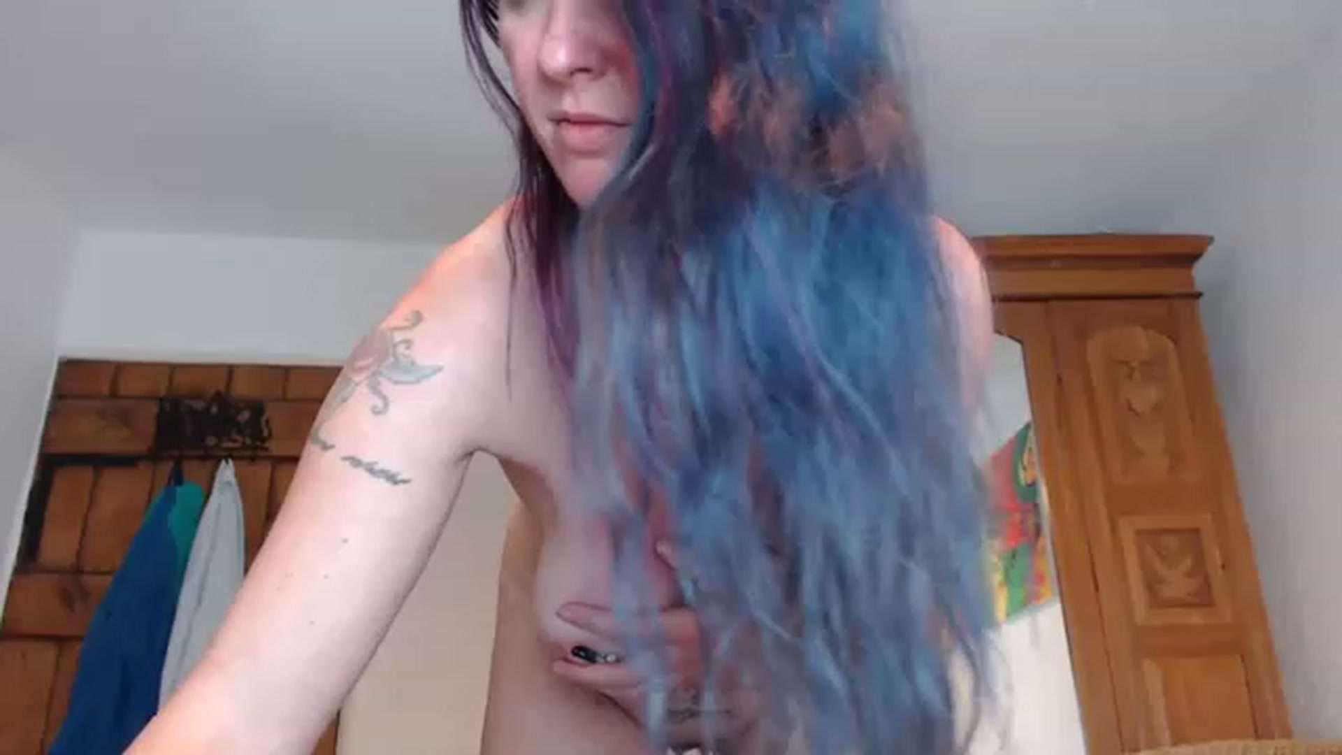 Gallery image thumbnail from OnlyLou's myfreecams stream on, 12/31/2022, 20:38 image 3 of 20