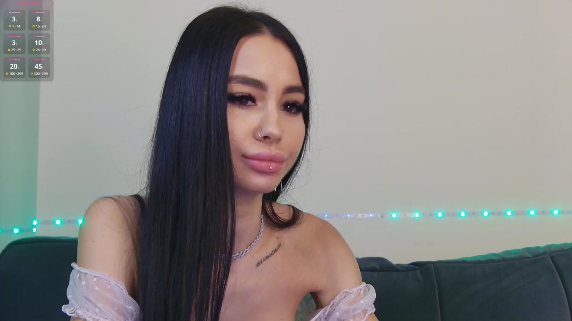 Gallery image thumbnail from OnlyXandra's myfreecams stream on, 01/28/2025, 14:54 image 12 of 20