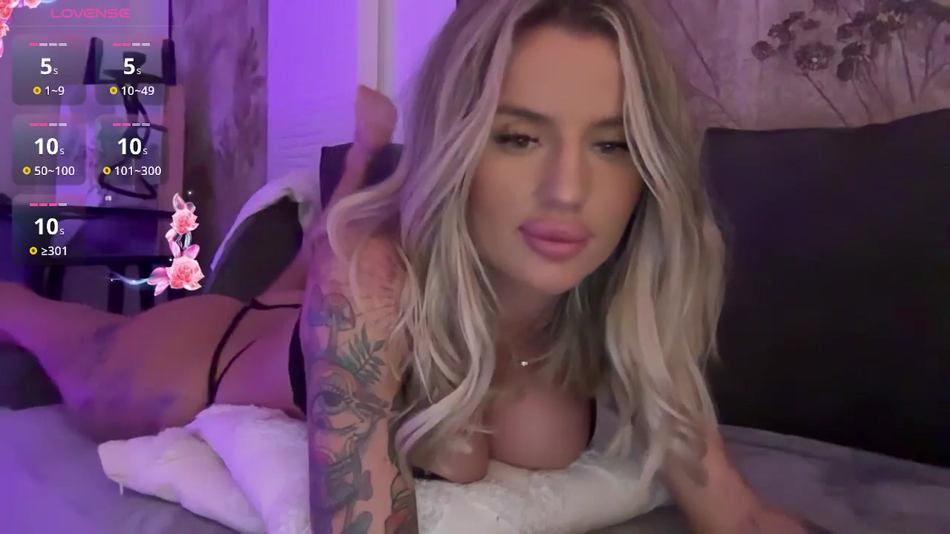 Gallery image thumbnail from Only_Serena's myfreecams stream on, 12/15/2025, 01:30 image 7 of 20