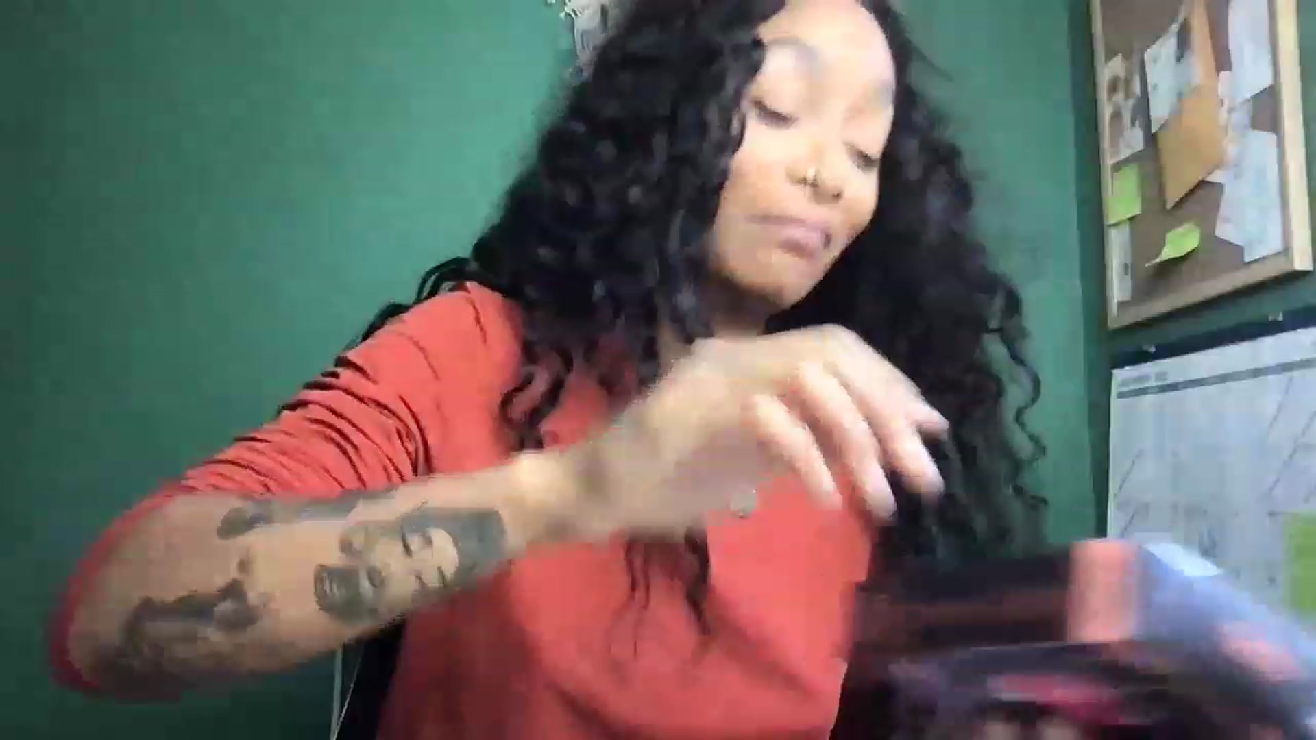 Gallery image thumbnail from OnyxK's myfreecams stream on, 12/02/2022, 16:53 image 9 of 20