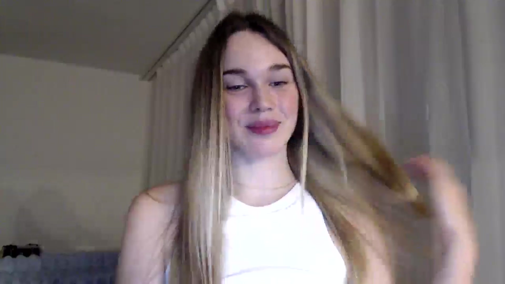 Gallery image thumbnail from Ooh_Cassie's myfreecams stream on, 12/31/2025, 21:32 image 15 of 20