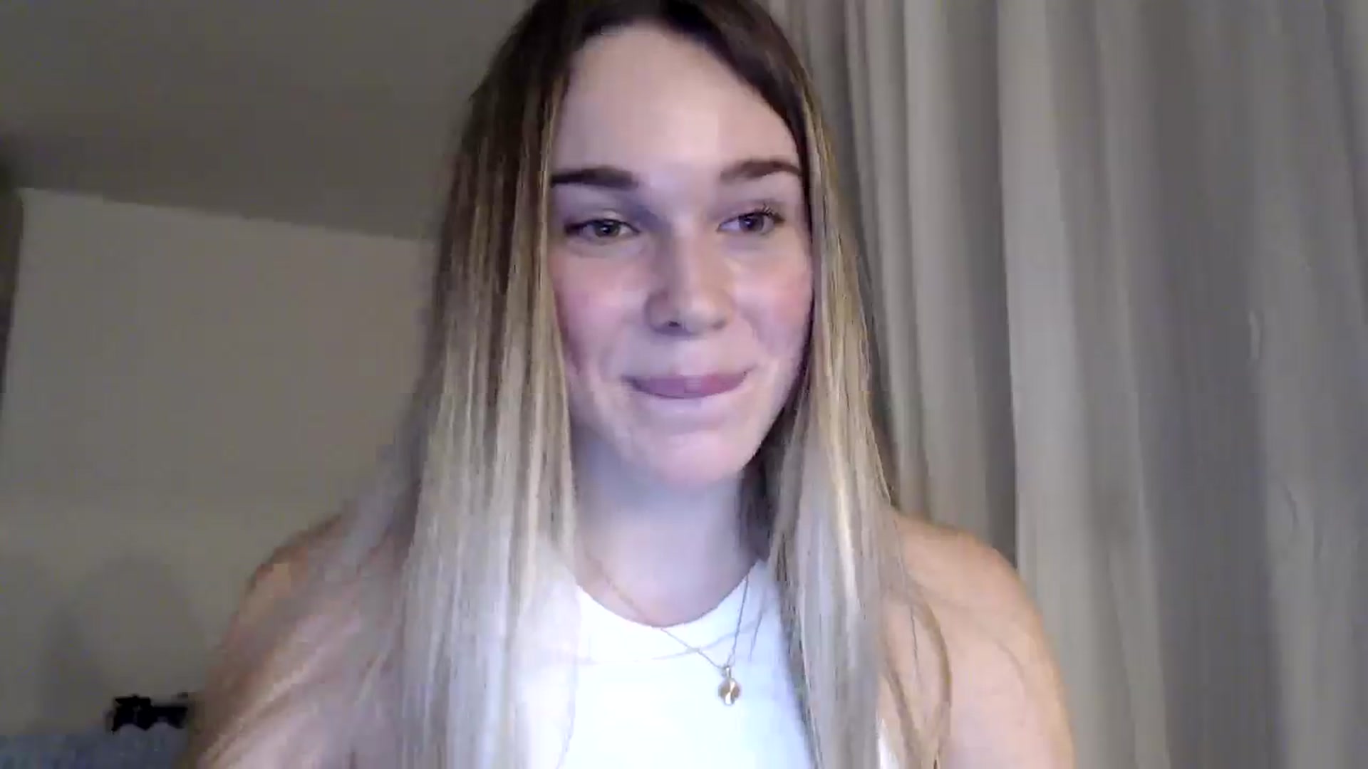 Gallery image thumbnail from Ooh_Cassie's myfreecams stream on, 12/31/2025, 21:32 image 6 of 20