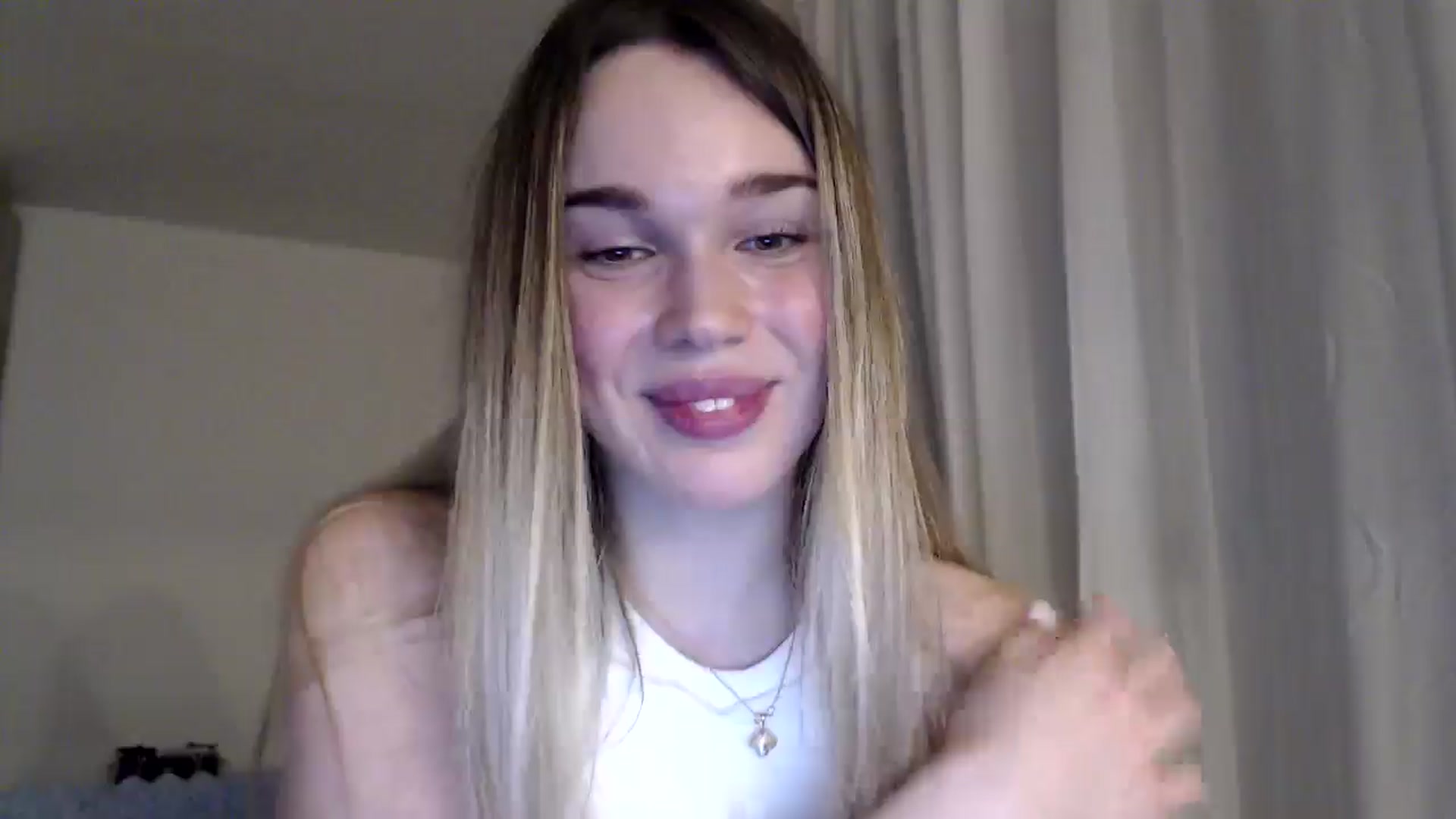 Gallery image thumbnail from Ooh_Cassie's myfreecams stream on, 12/31/2025, 21:32 image 9 of 20