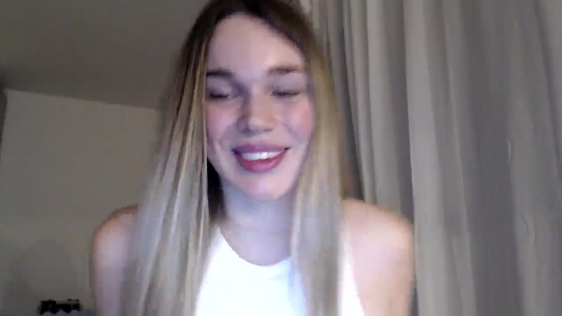 Gallery image thumbnail from Ooh_Cassie's myfreecams stream on, 12/31/2025, 21:32 image 12 of 20