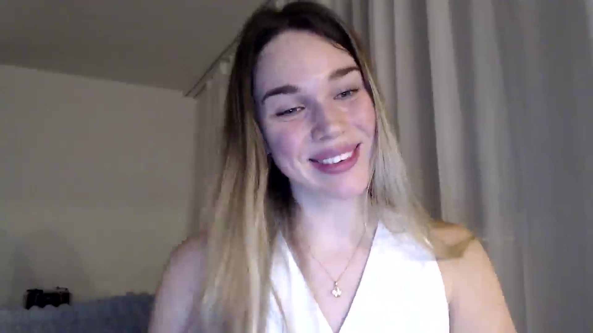 Gallery image thumbnail from Ooh_Cassie's myfreecams stream on, 01/01/2026, 20:05 image 17 of 20