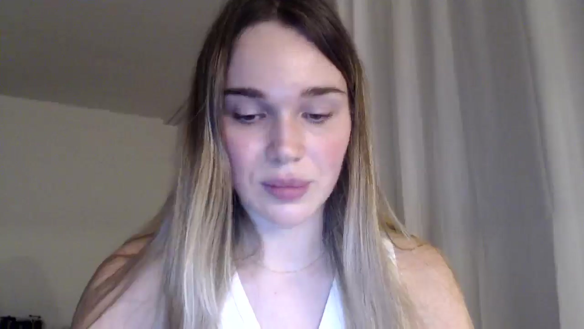 Gallery image thumbnail from Ooh_Cassie's myfreecams stream on, 01/01/2026, 23:34 image 4 of 20