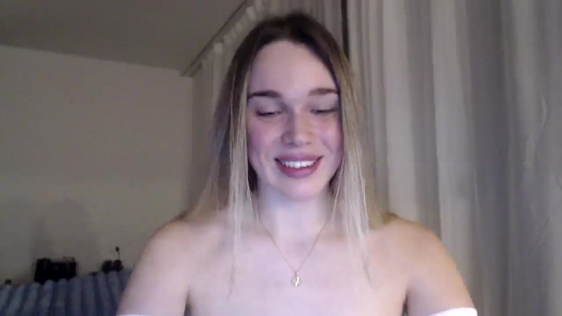 Gallery image thumbnail from Ooh_Cassie's myfreecams stream on, 01/02/2026, 19:23 image 15 of 20
