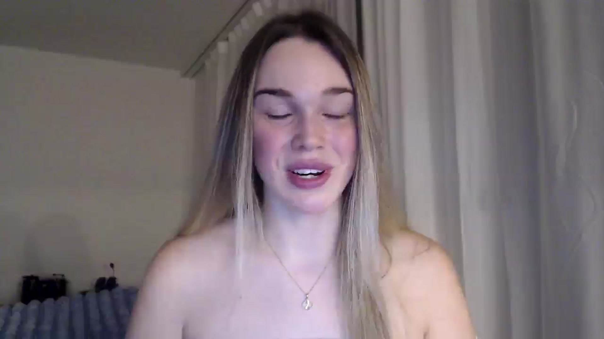 Gallery image thumbnail from Ooh_Cassie's myfreecams stream on, 01/02/2026, 19:23 image 19 of 20