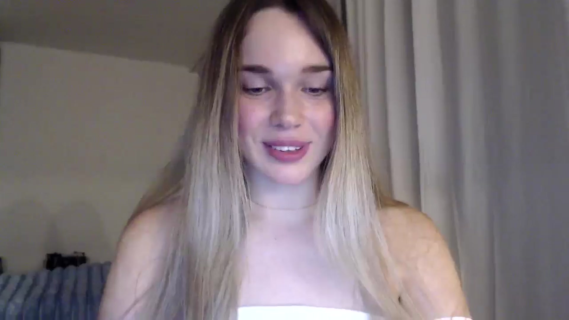 Gallery image thumbnail from Ooh_Cassie's myfreecams stream on, 01/02/2026, 23:21 image 14 of 20