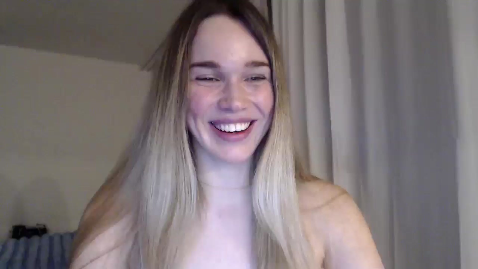 Gallery image thumbnail from Ooh_Cassie's myfreecams stream on, 01/02/2026, 23:21 image 1 of 20