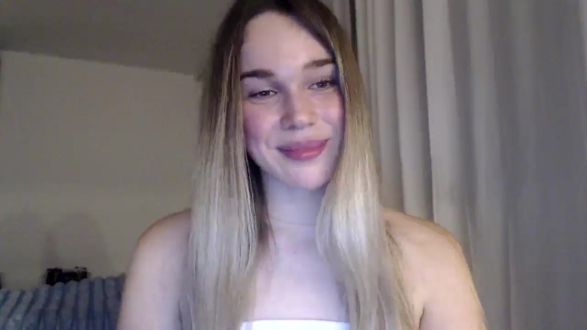Gallery image thumbnail from Ooh_Cassie's myfreecams stream on, 01/02/2026, 23:21 image 10 of 20