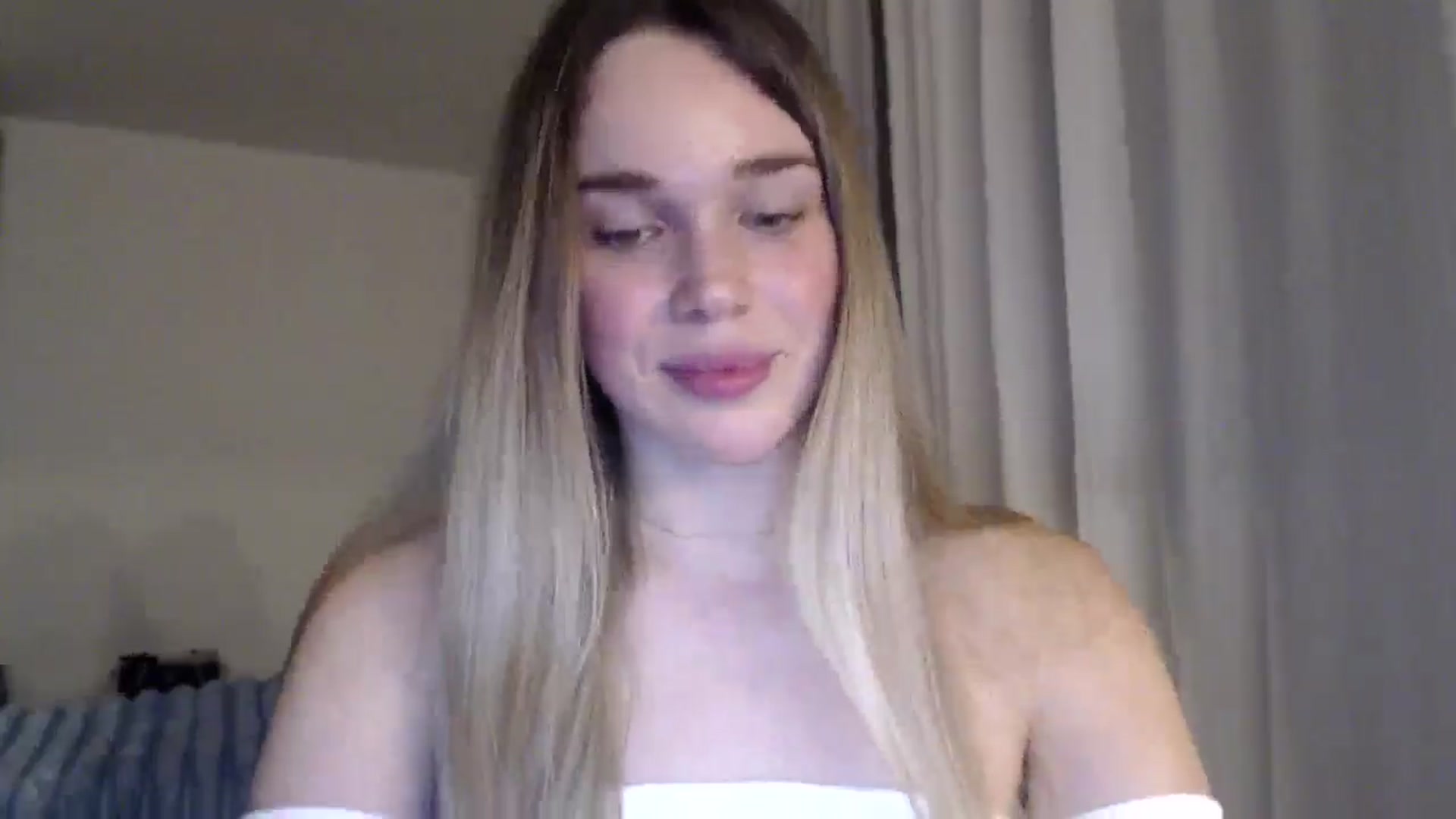 Gallery image thumbnail from Ooh_Cassie's myfreecams stream on, 01/02/2026, 23:21 image 15 of 20