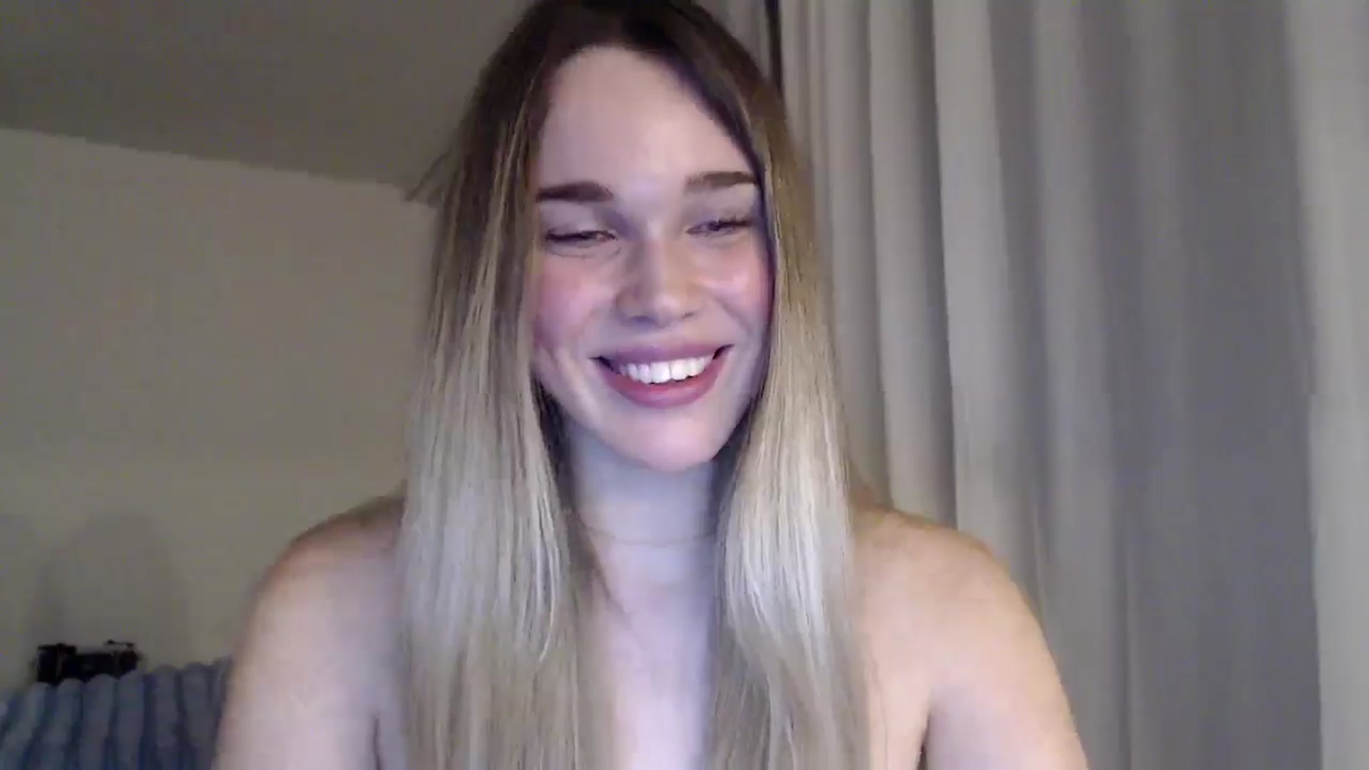 Gallery image thumbnail from Ooh_Cassie's myfreecams stream on, 01/02/2026, 23:21 image 4 of 20