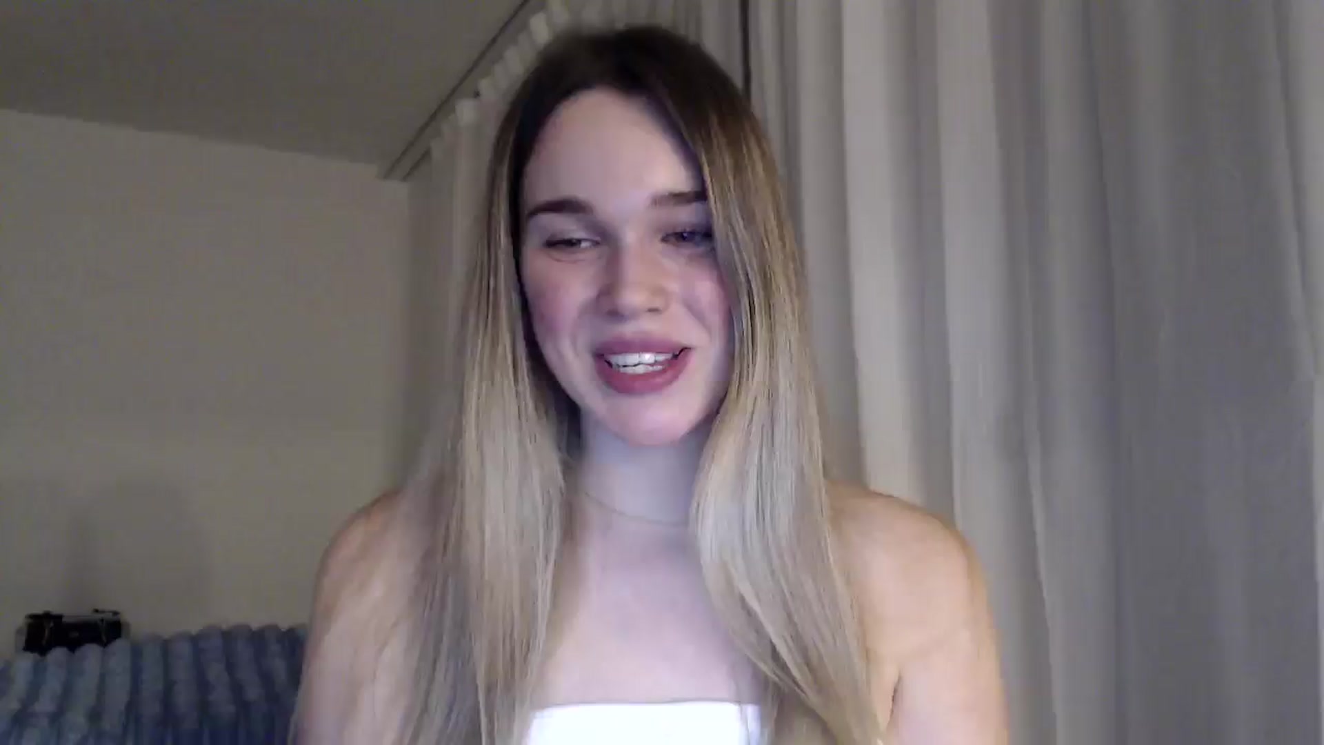 Gallery image thumbnail from Ooh_Cassie's myfreecams stream on, 01/03/2026, 24:52 image 1 of 20