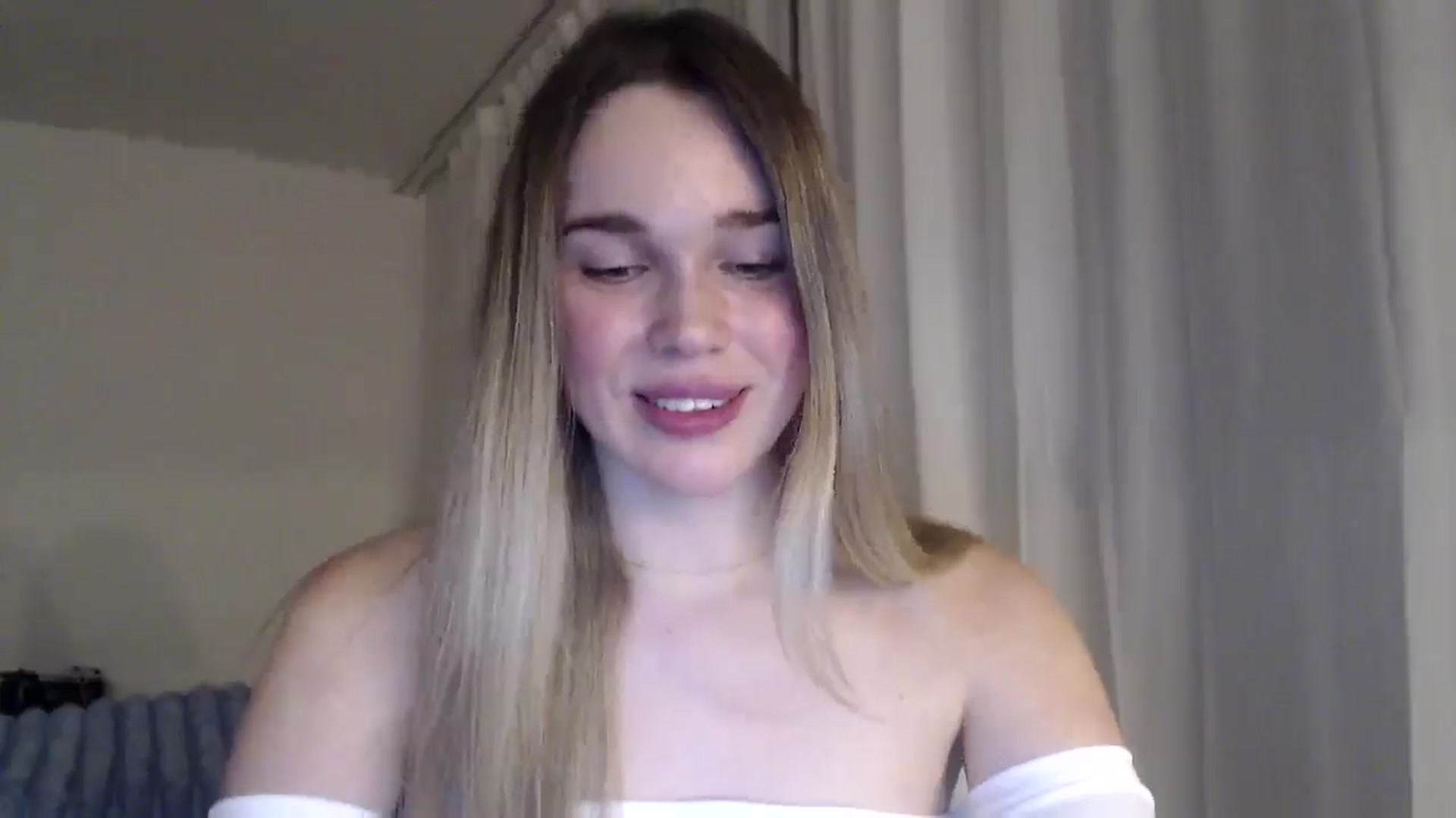 Gallery image thumbnail from Ooh_Cassie's myfreecams stream on, 01/03/2026, 24:52 image 11 of 20