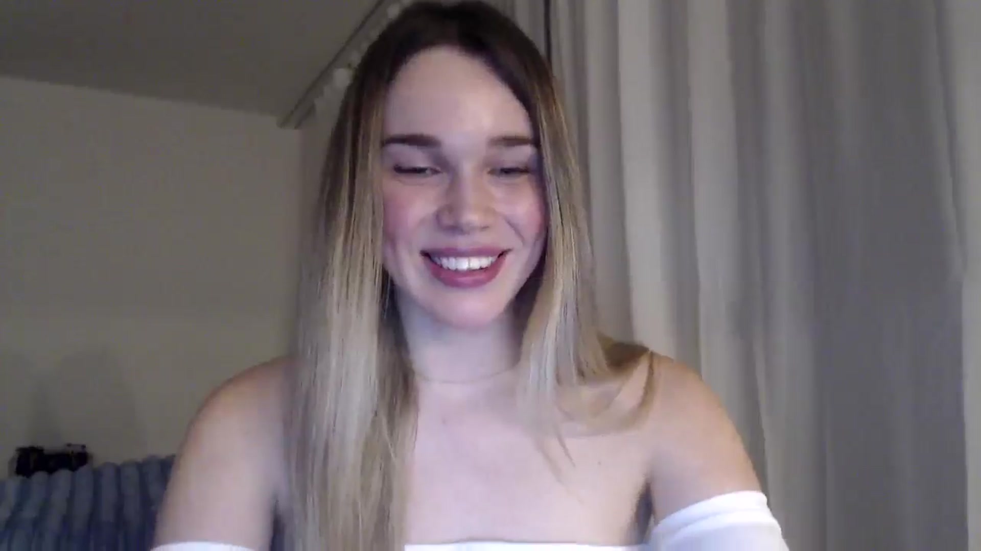 Gallery image thumbnail from Ooh_Cassie's myfreecams stream on, 01/03/2026, 24:52 image 19 of 20