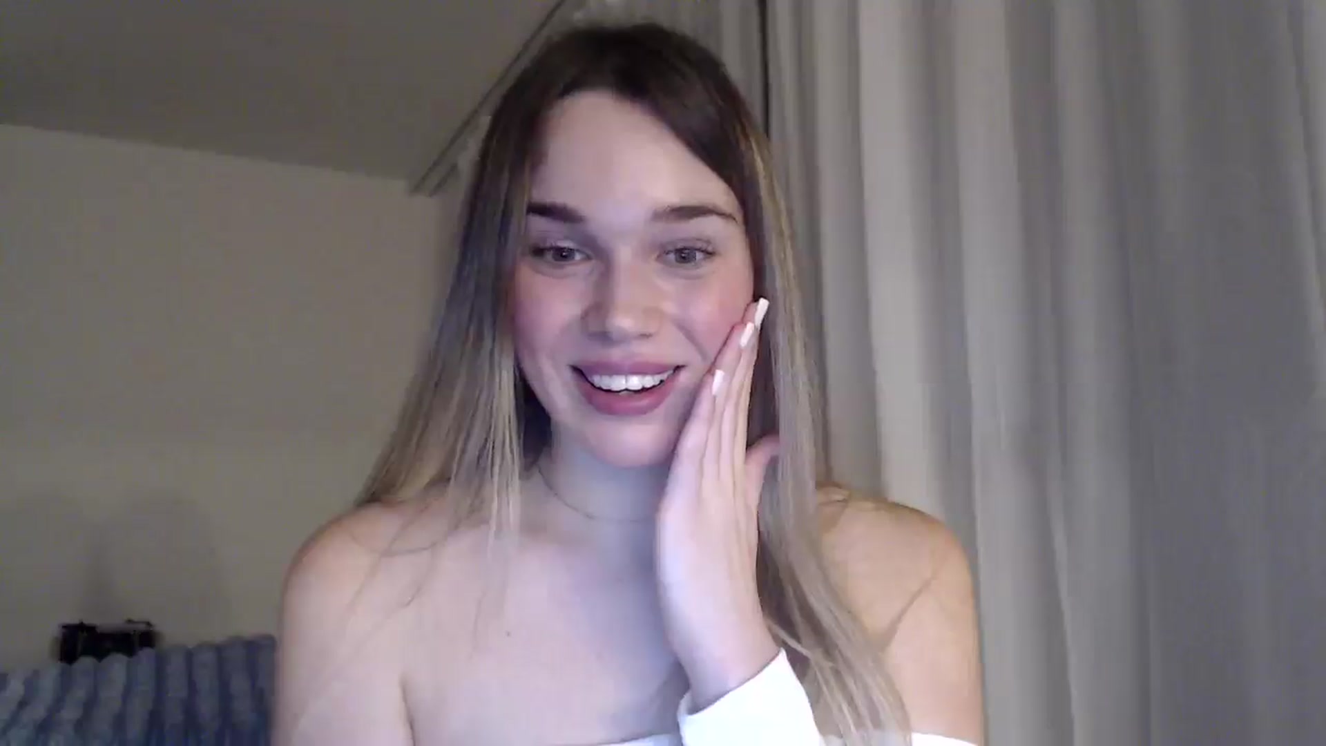 Gallery image thumbnail from Ooh_Cassie's myfreecams stream on, 01/03/2026, 01:30 image 14 of 20