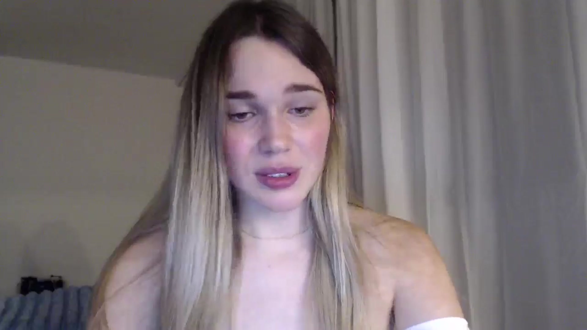 Gallery image thumbnail from Ooh_Cassie's myfreecams stream on, 01/03/2026, 01:30 image 4 of 20