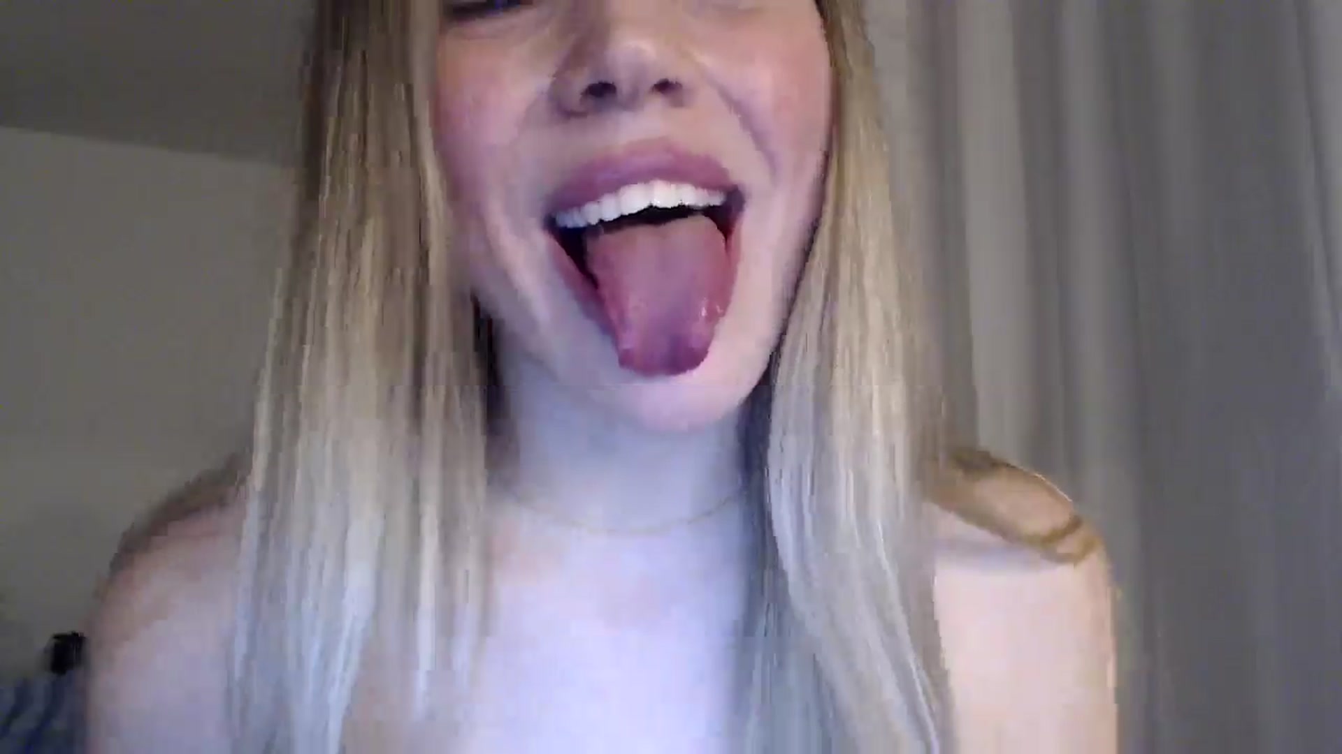 Gallery image thumbnail from Ooh_Cassie's myfreecams stream on, 01/03/2026, 01:30 image 6 of 20